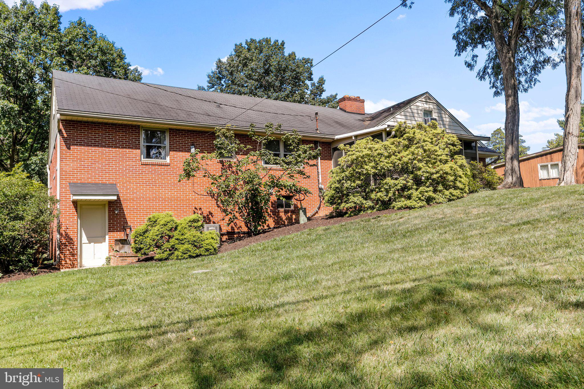 SPRING VALLEY - Residential