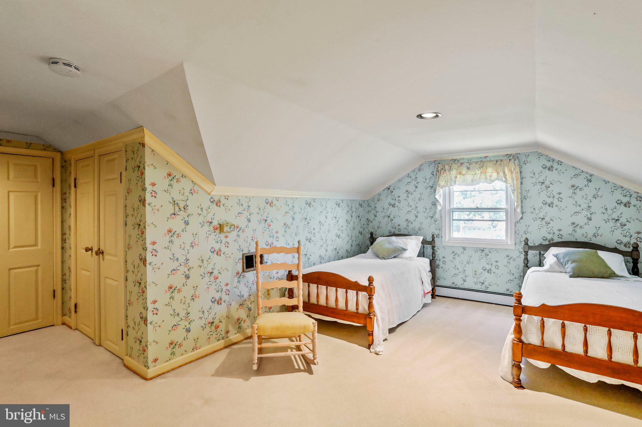 SPRING VALLEY - Residential