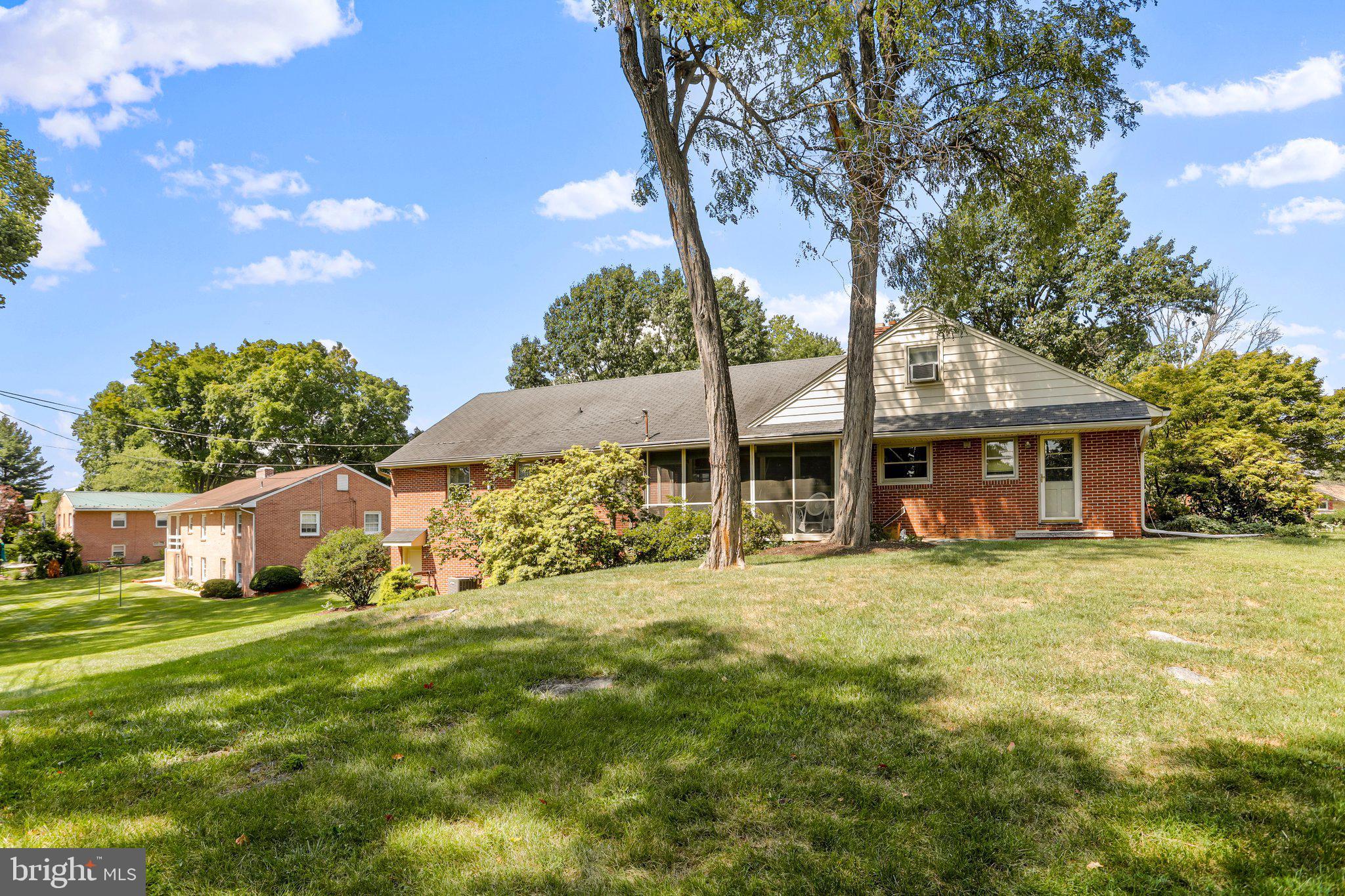 SPRING VALLEY - Residential