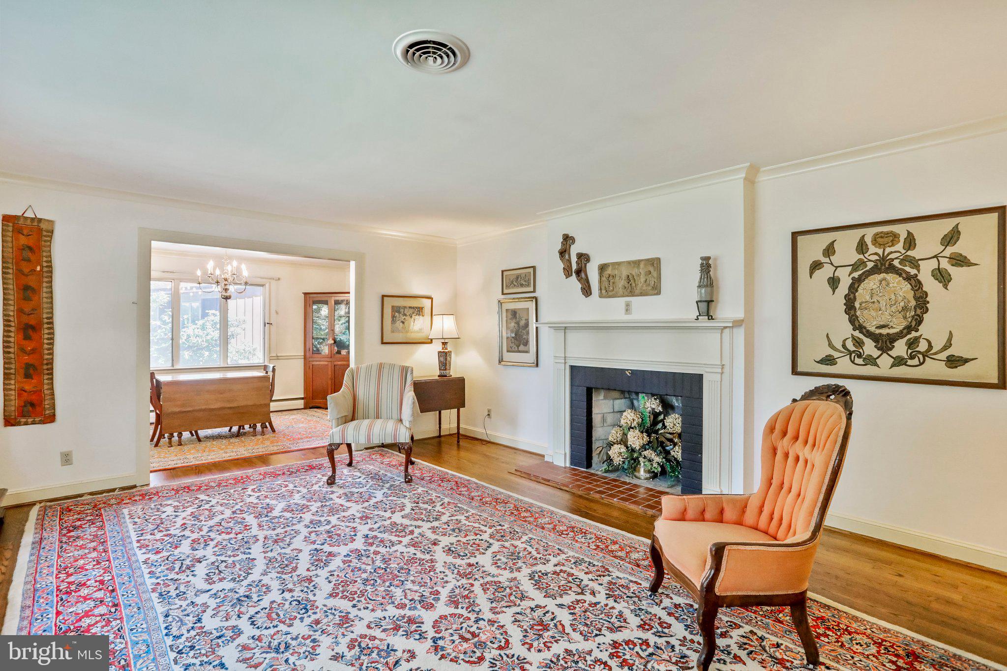 SPRING VALLEY - Residential