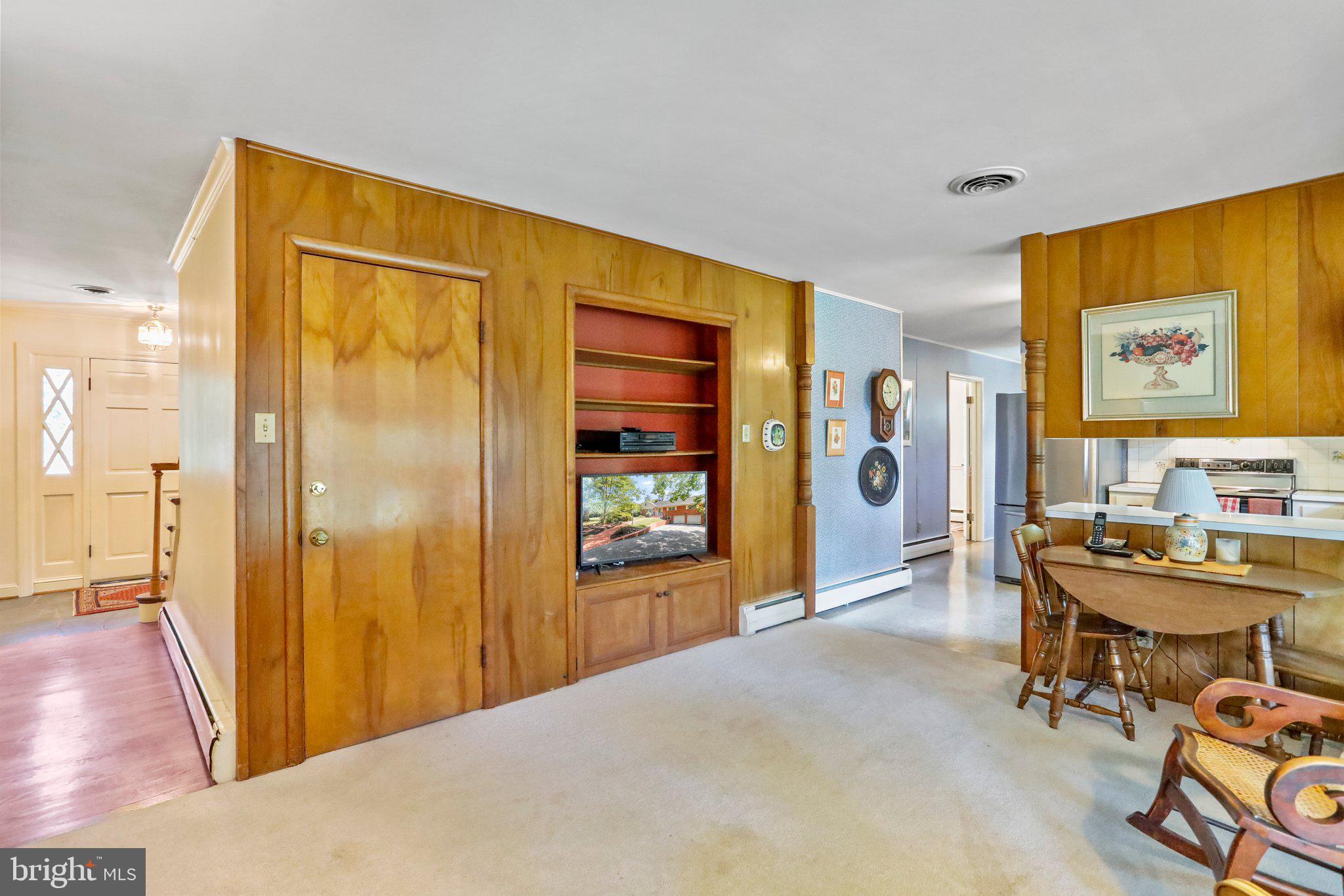 SPRING VALLEY - Residential