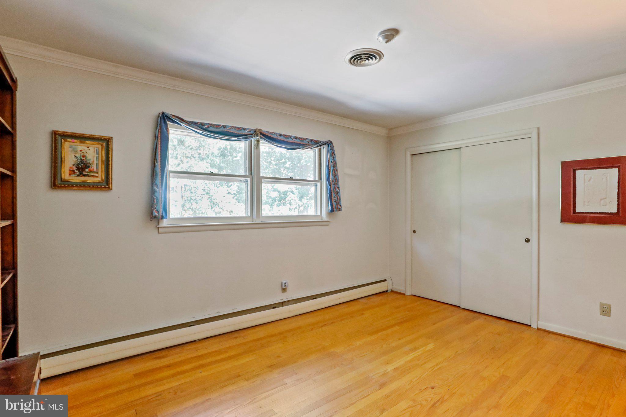 SPRING VALLEY - Residential