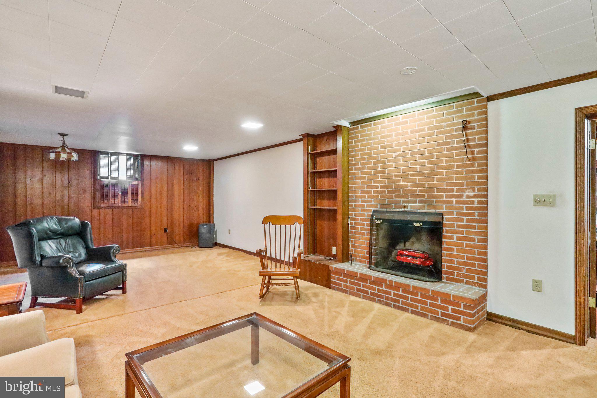 SPRING VALLEY - Residential