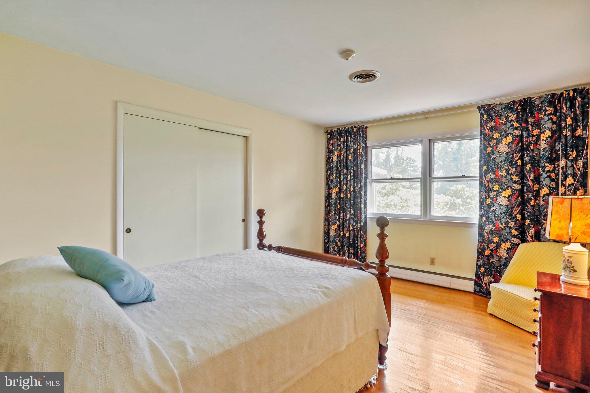 SPRING VALLEY - Residential