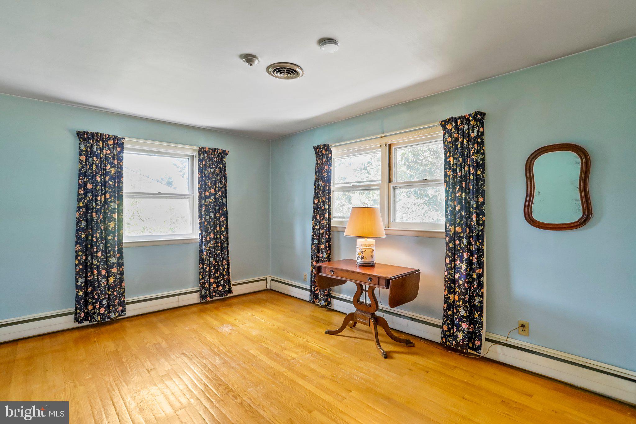 SPRING VALLEY - Residential