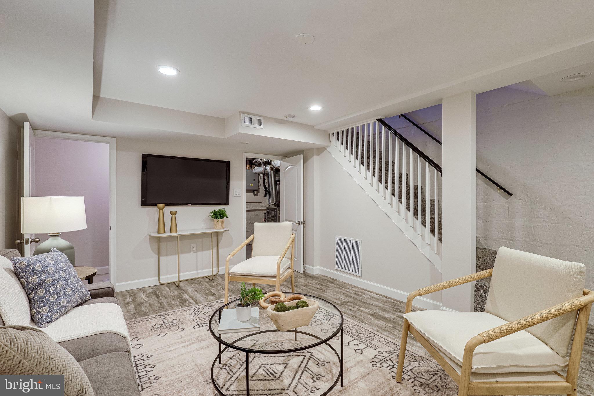 LYNHAVEN - Residential