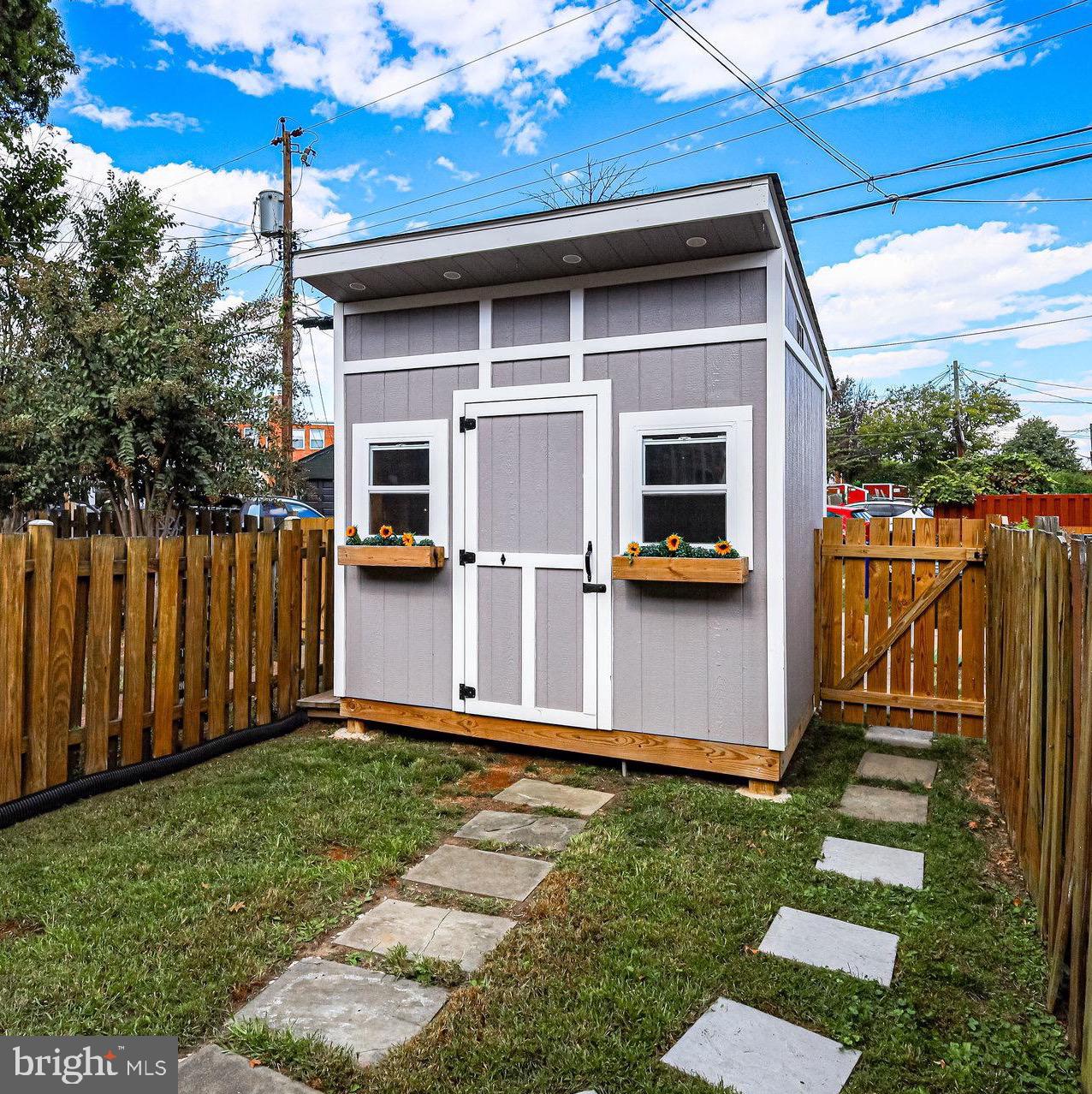 LYNHAVEN - Residential