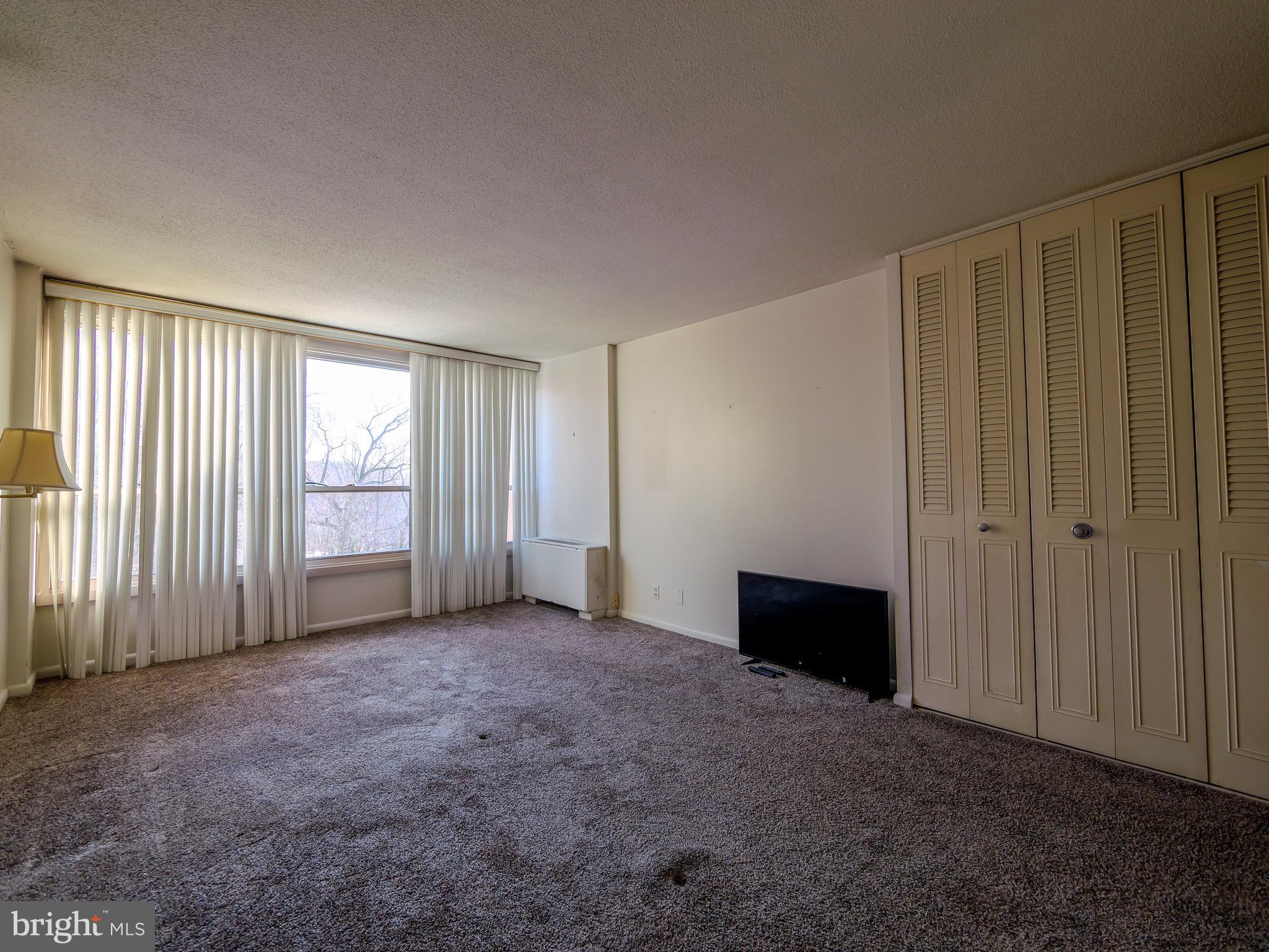 WYNNEWOOD - Residential