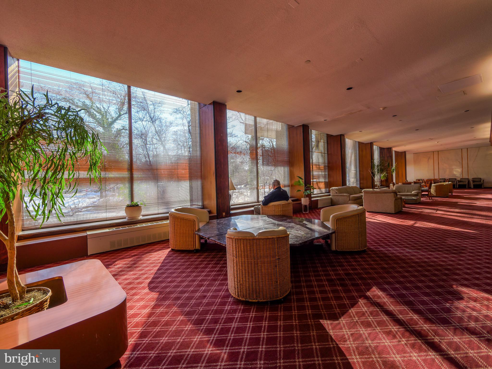 WYNNEWOOD - Residential