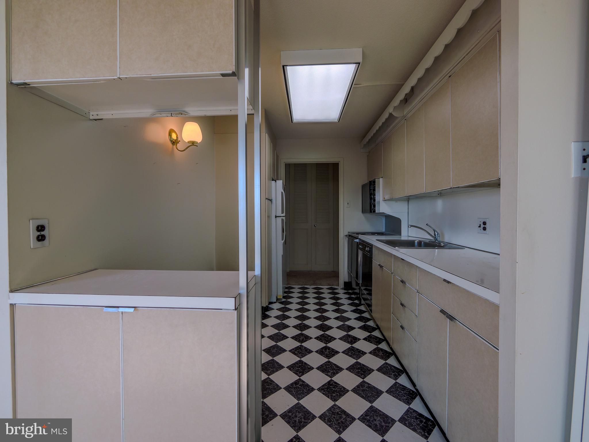 WYNNEWOOD - Residential