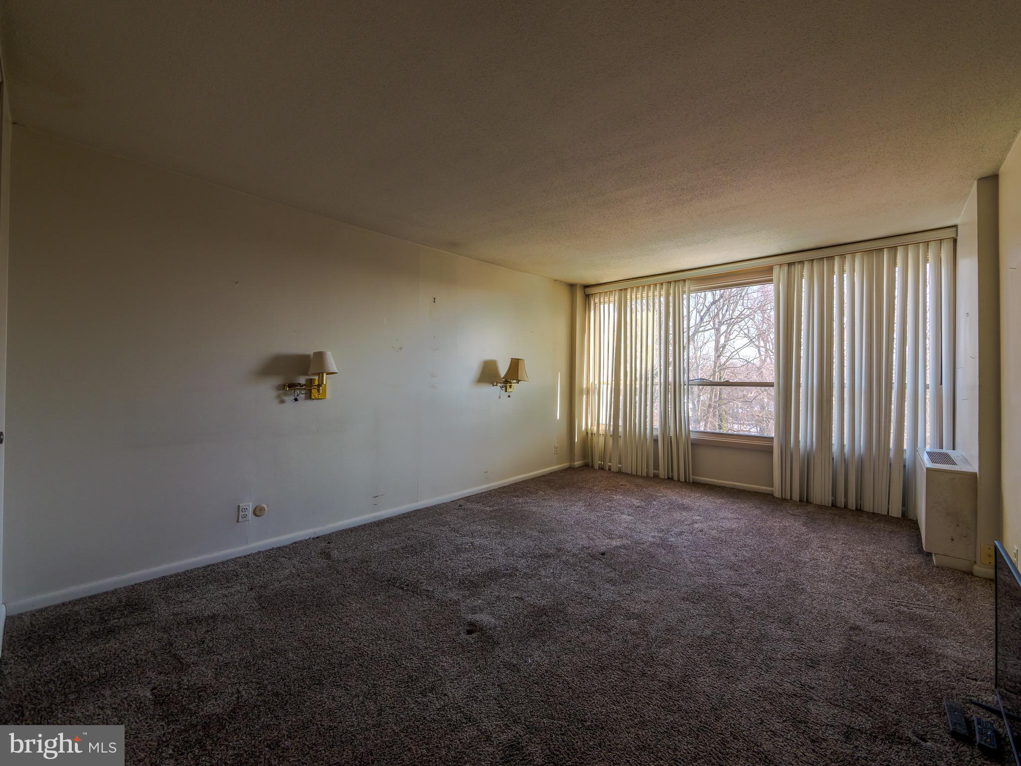 WYNNEWOOD - Residential