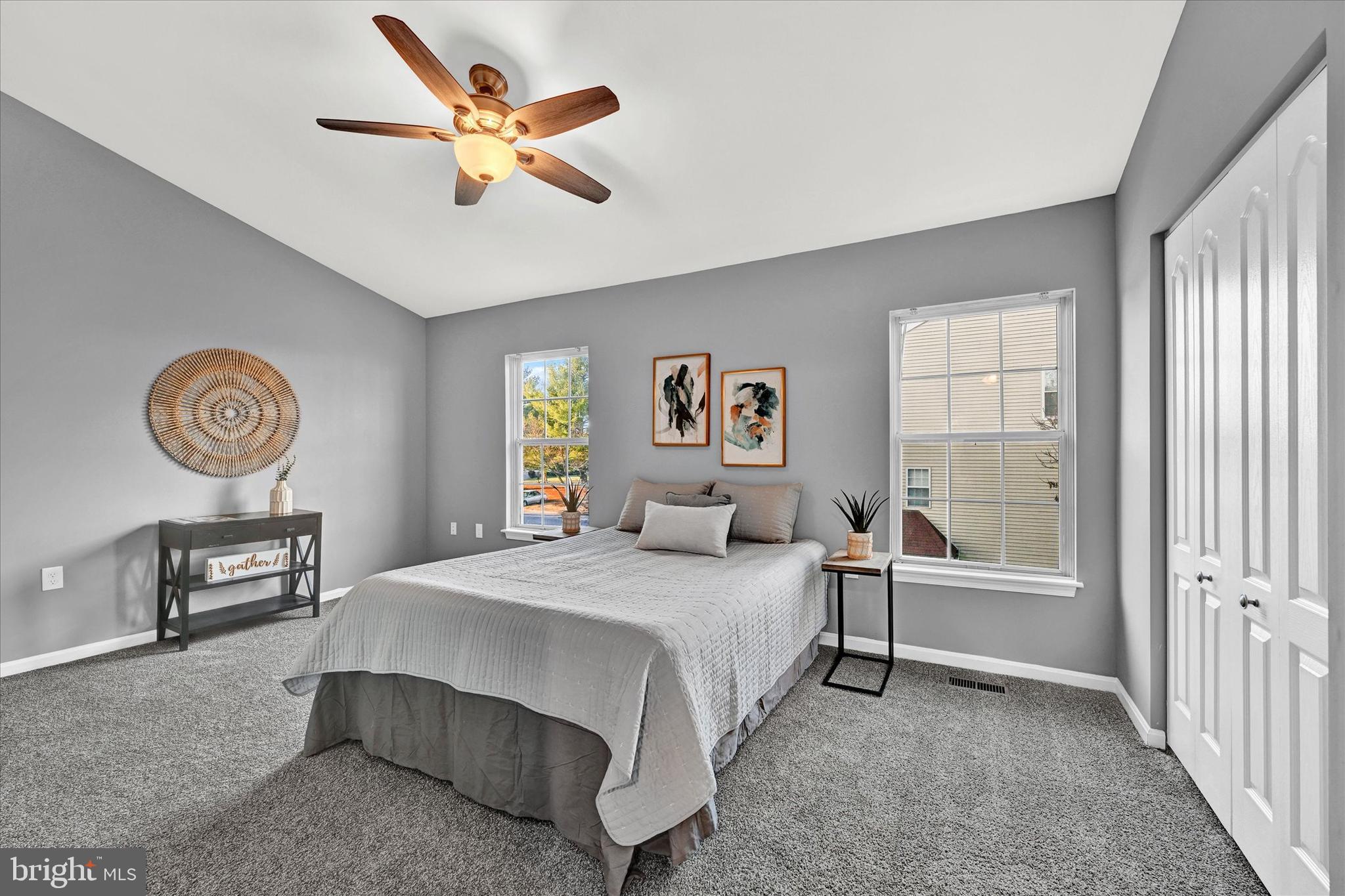 SUBURBIA - Residential