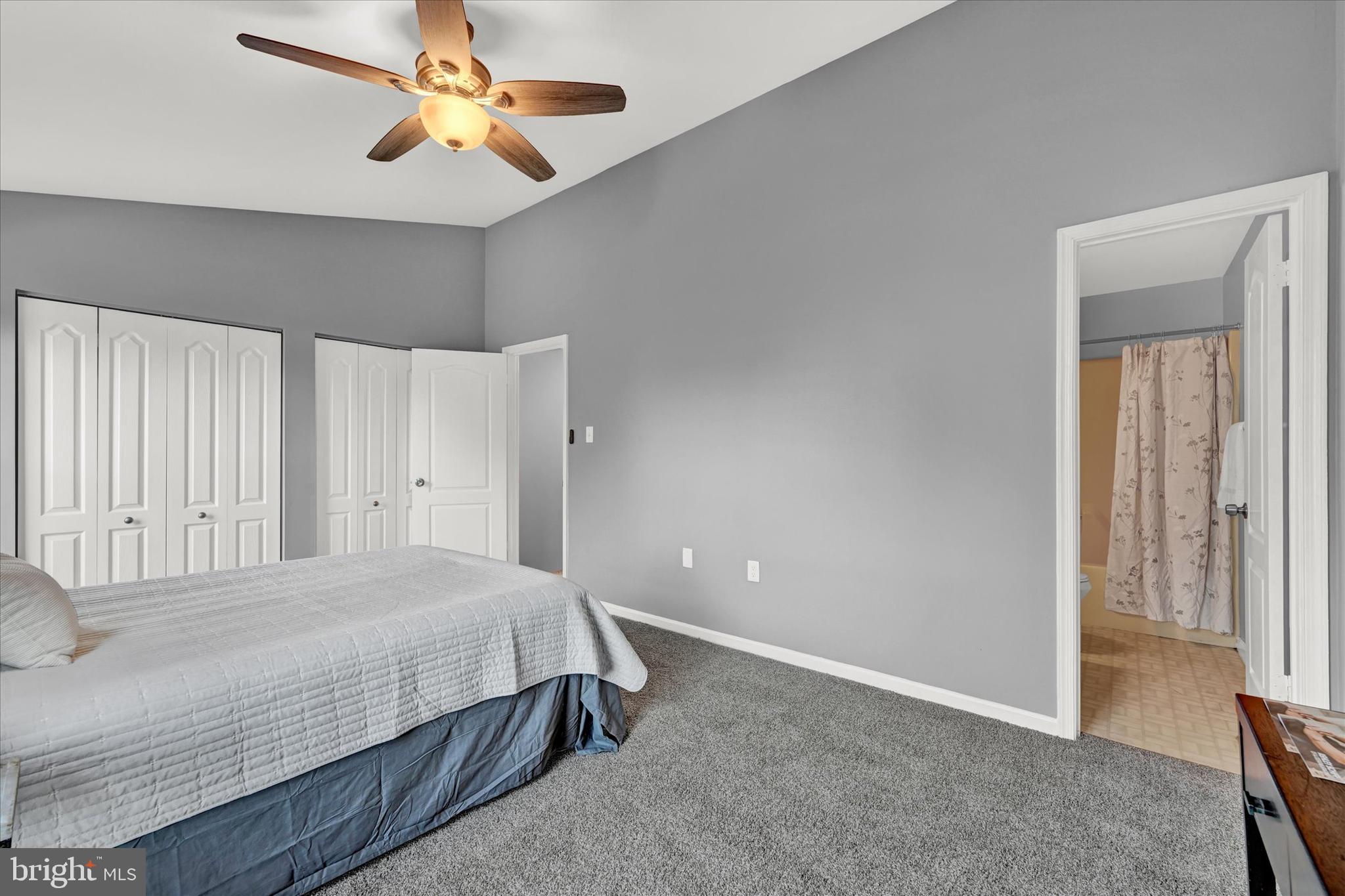 SUBURBIA - Residential