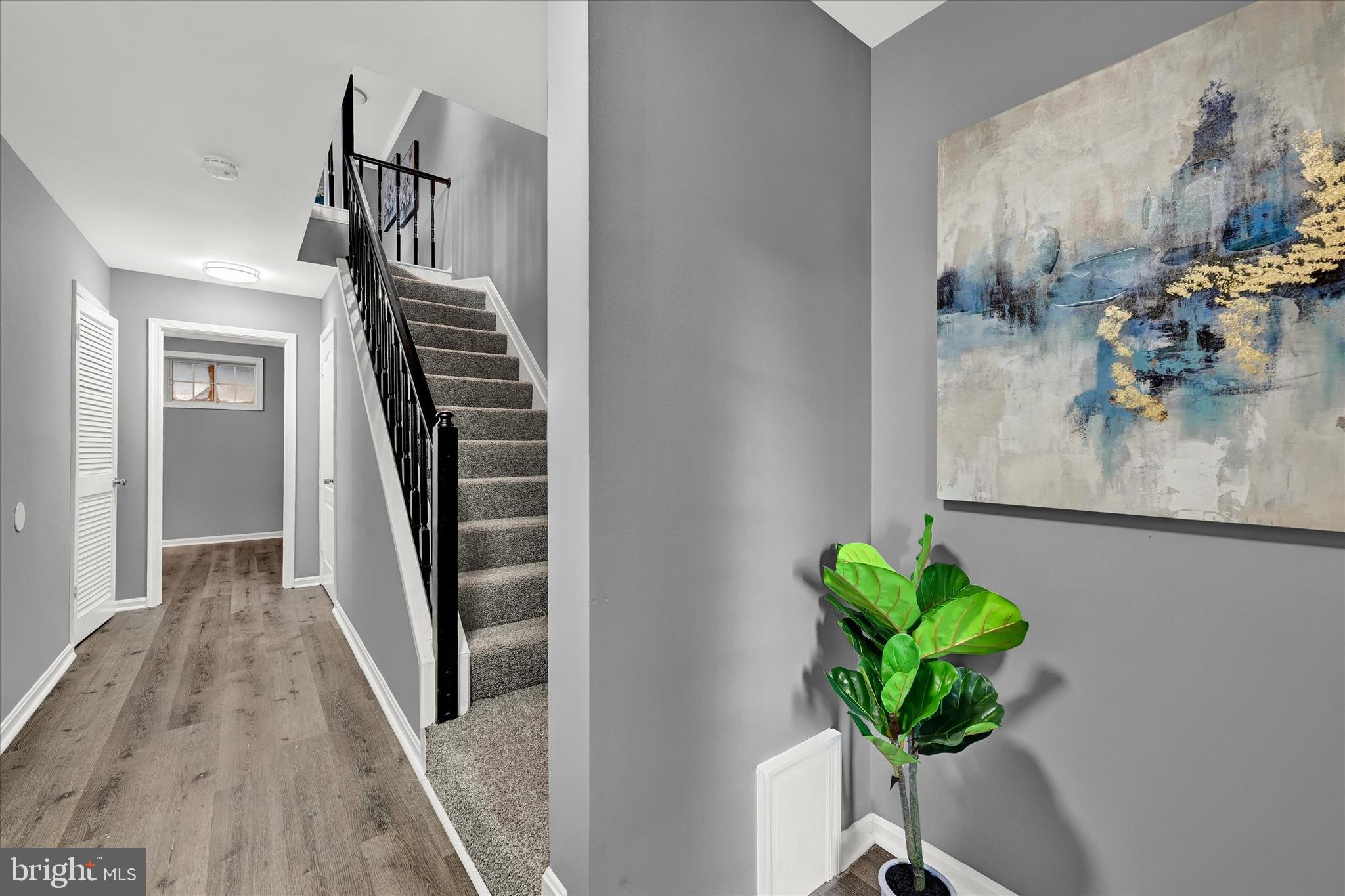 SUBURBIA - Residential