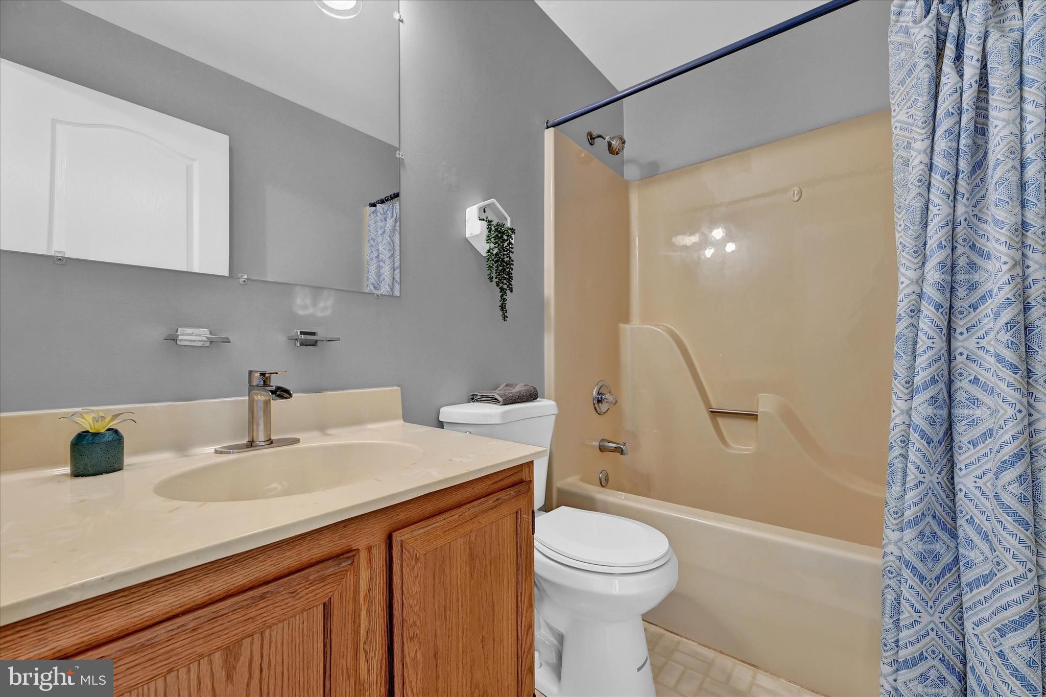 SUBURBIA - Residential