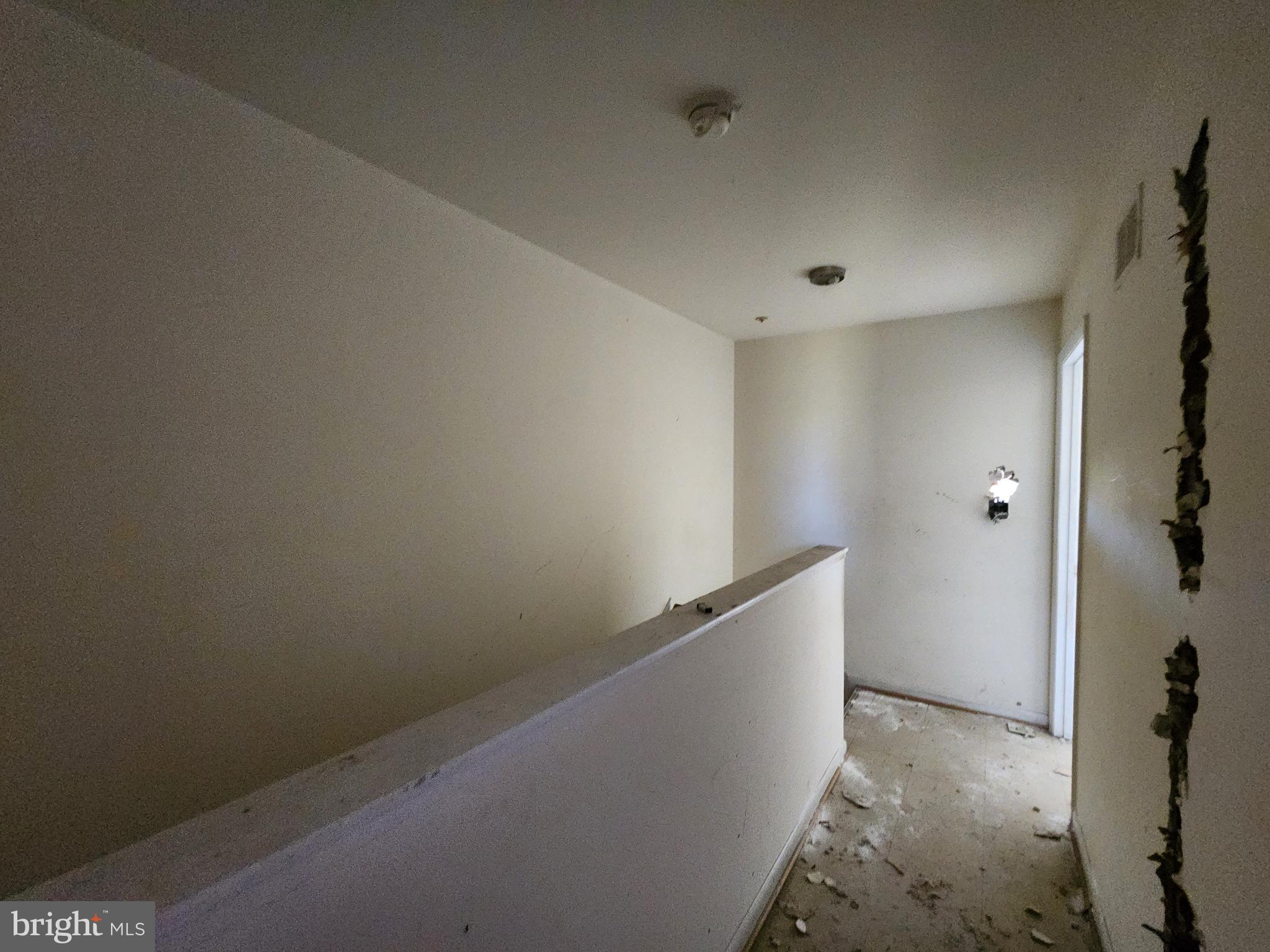 SANDTOWN-WINCHESTER - Residential