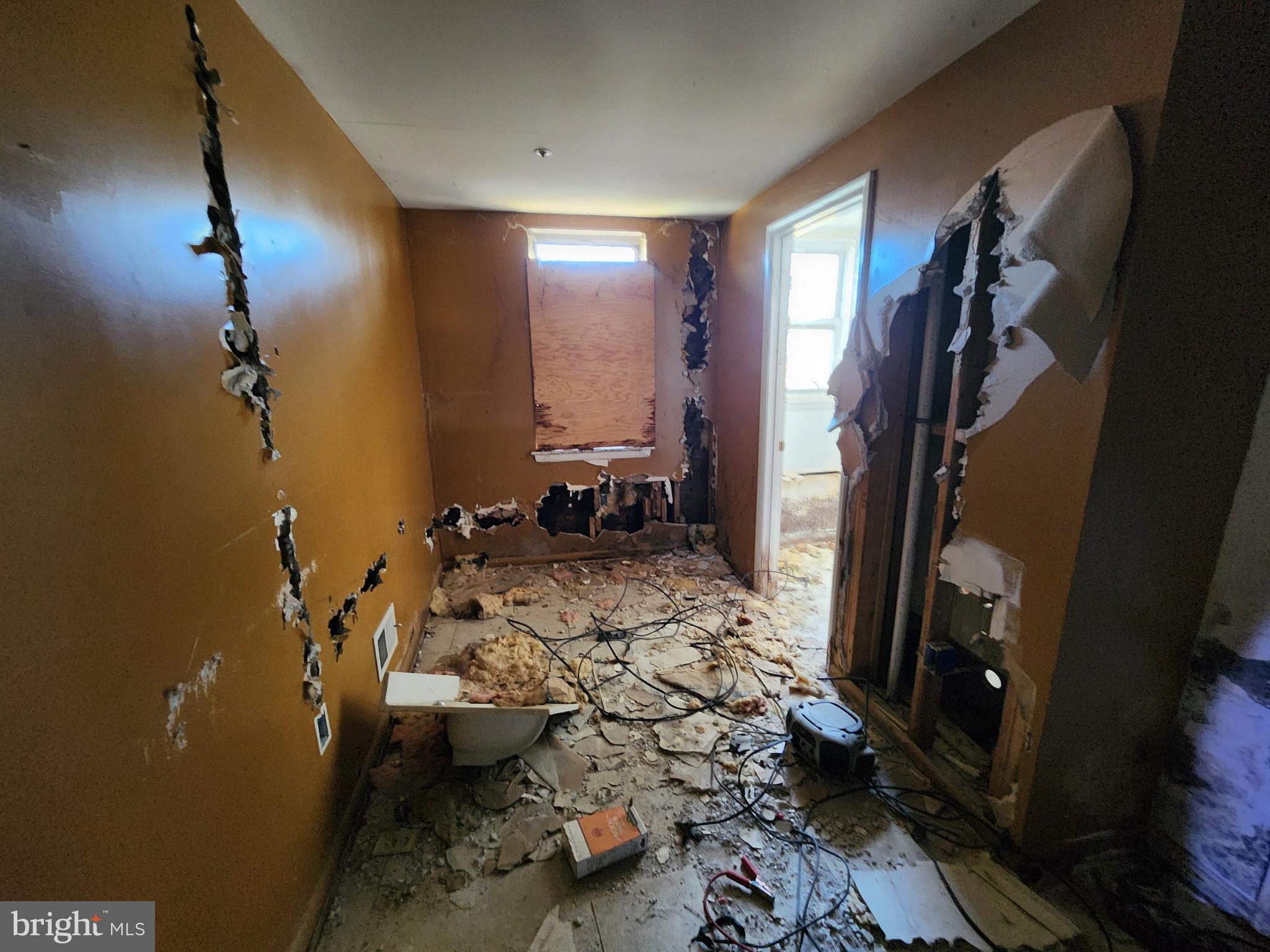 SANDTOWN-WINCHESTER - Residential