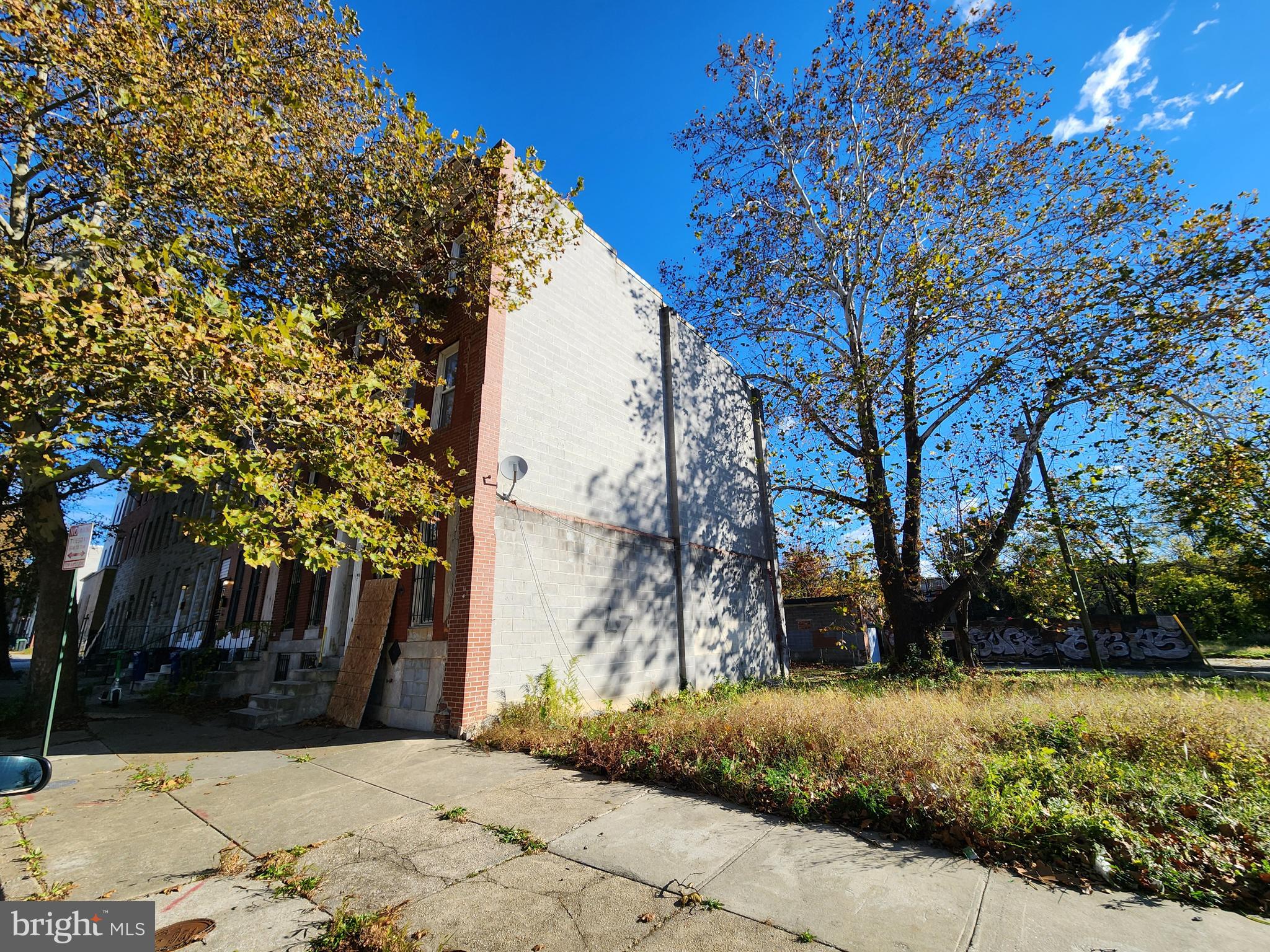 SANDTOWN-WINCHESTER - Residential