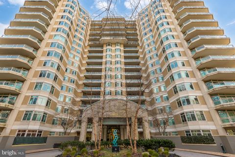 Photo of 5630 Wisconsin Avenue #805, CHEVY CHASE, MD 20815 (MLS # MDMC2214528)