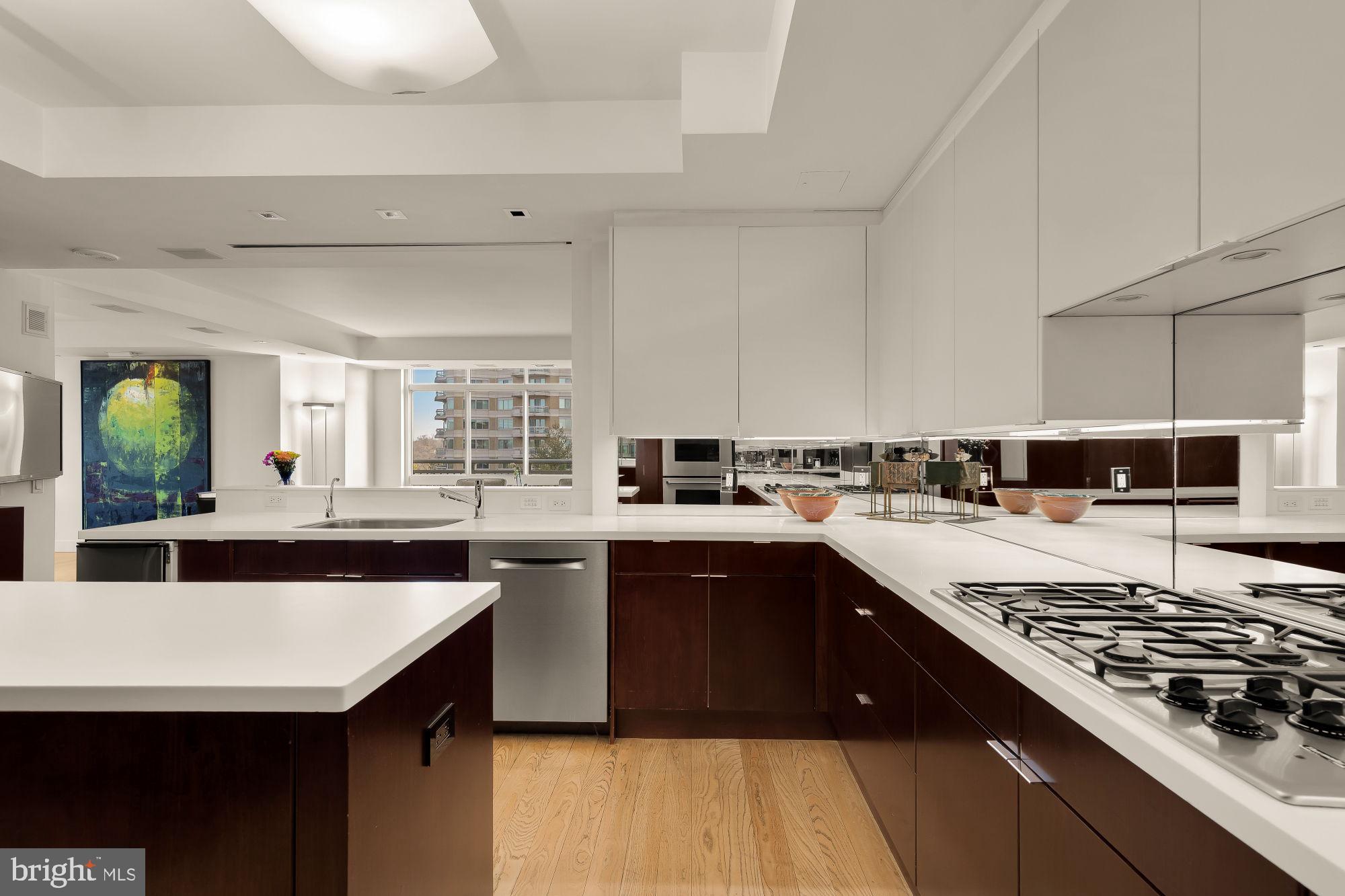 SOMERSET HOUSE CONDOS - Residential