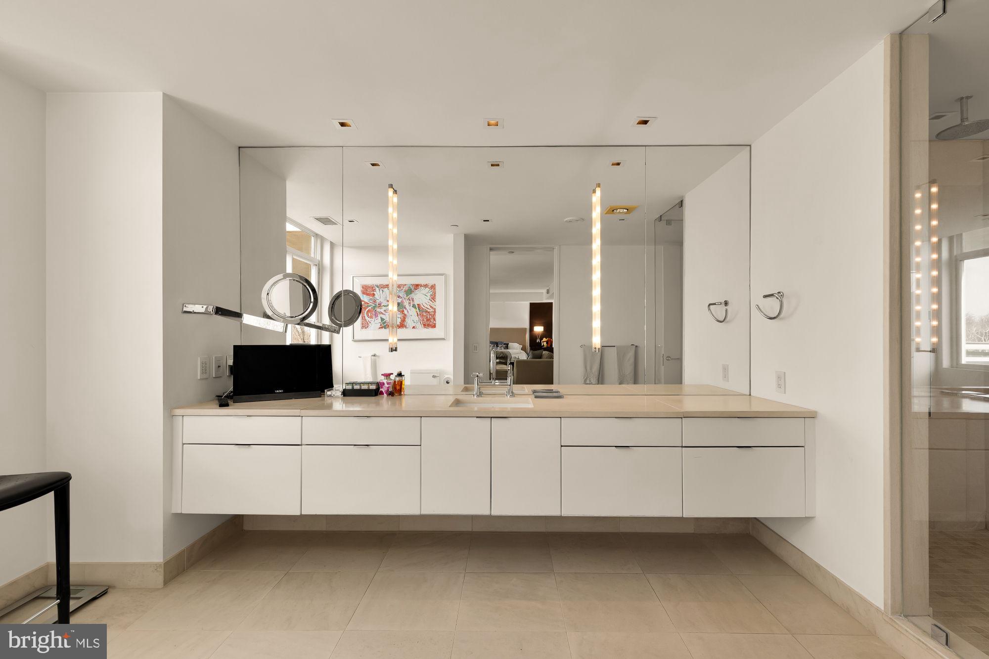 SOMERSET HOUSE CONDOS - Residential