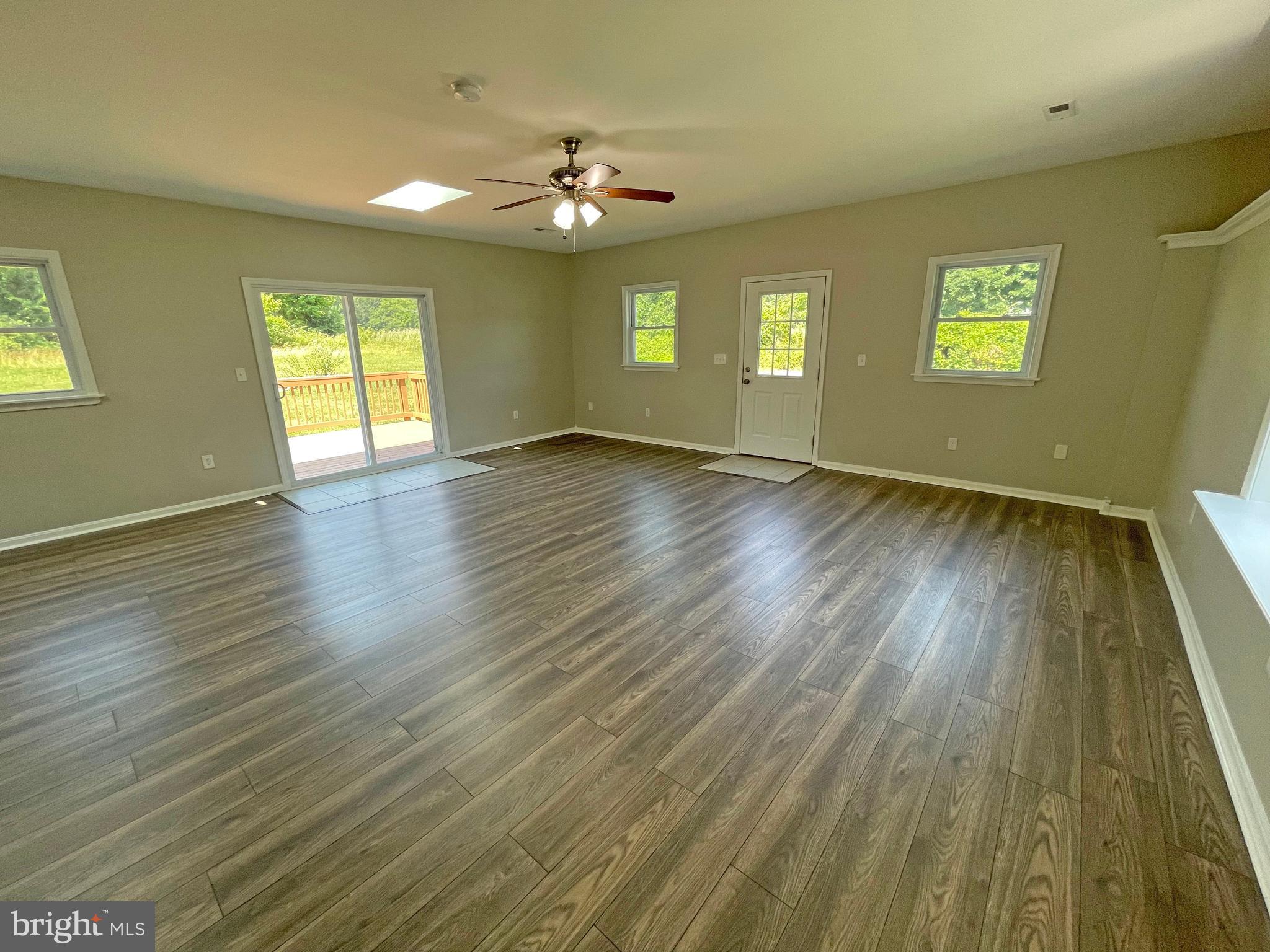 KINGSVILLE - Residential