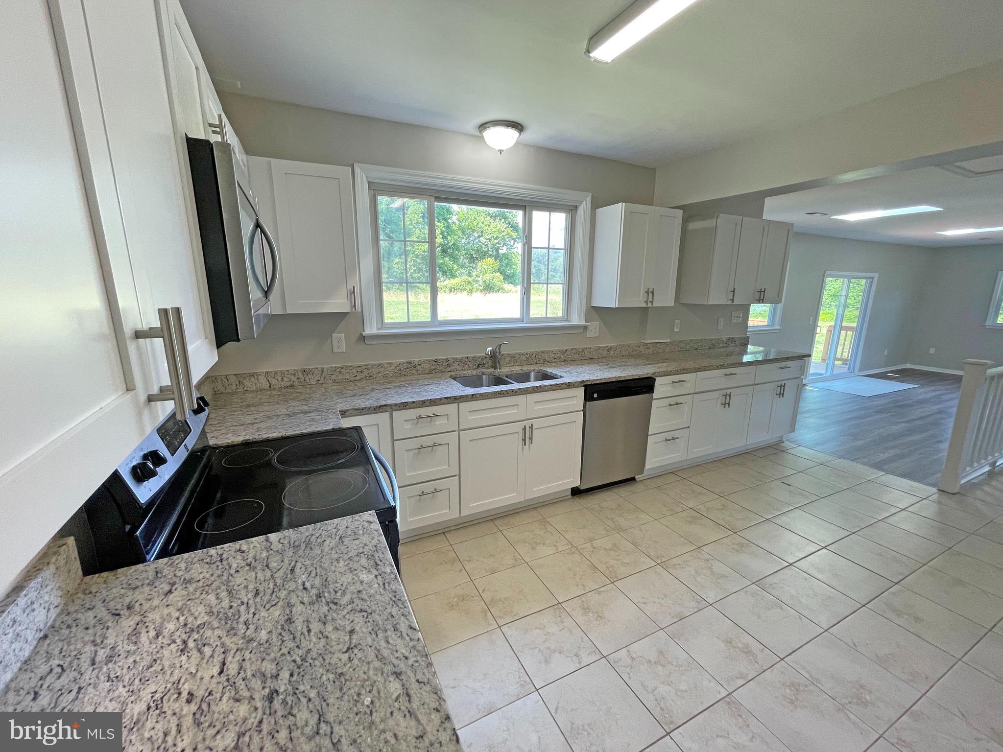 KINGSVILLE - Residential