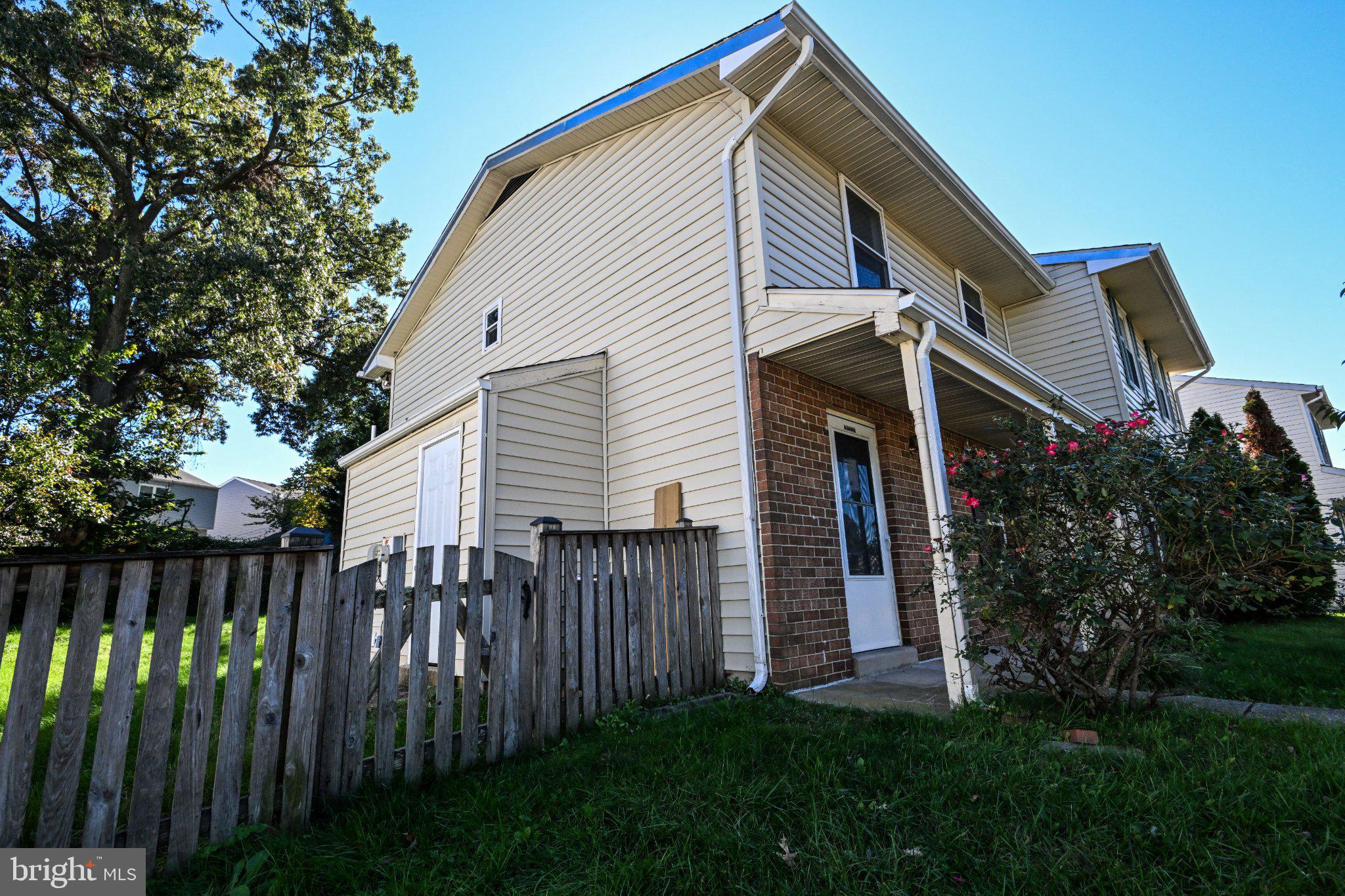 3465 MARBLE ARCH DRIVE