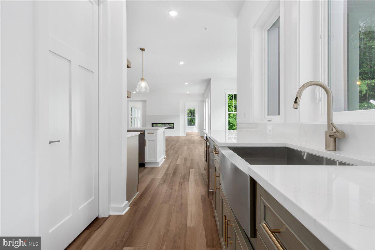 LOTHIAN - Residential