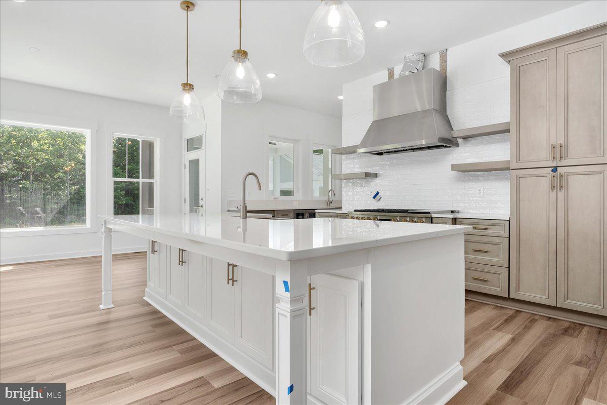 LOTHIAN - Residential