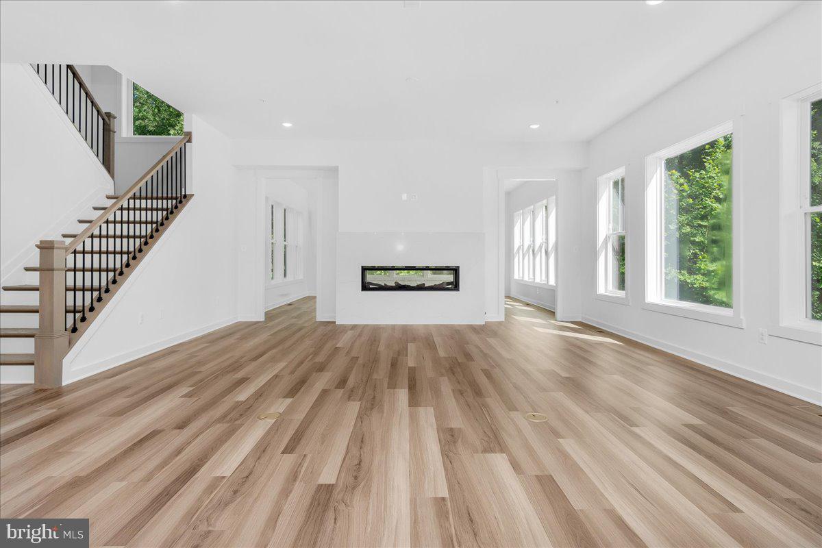 LOTHIAN - Residential