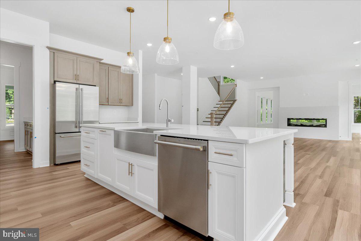 LOTHIAN - Residential