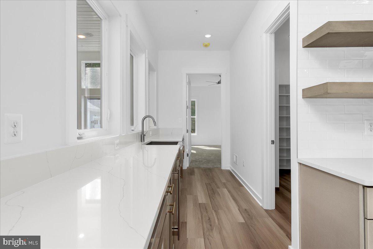 LOTHIAN - Residential