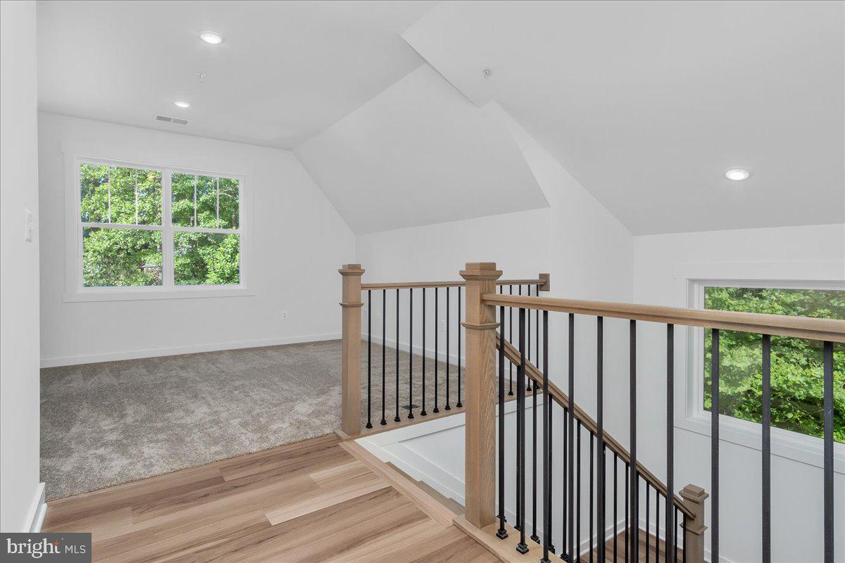 LOTHIAN - Residential