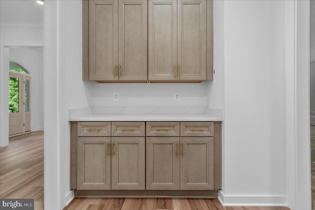 LOTHIAN - Residential