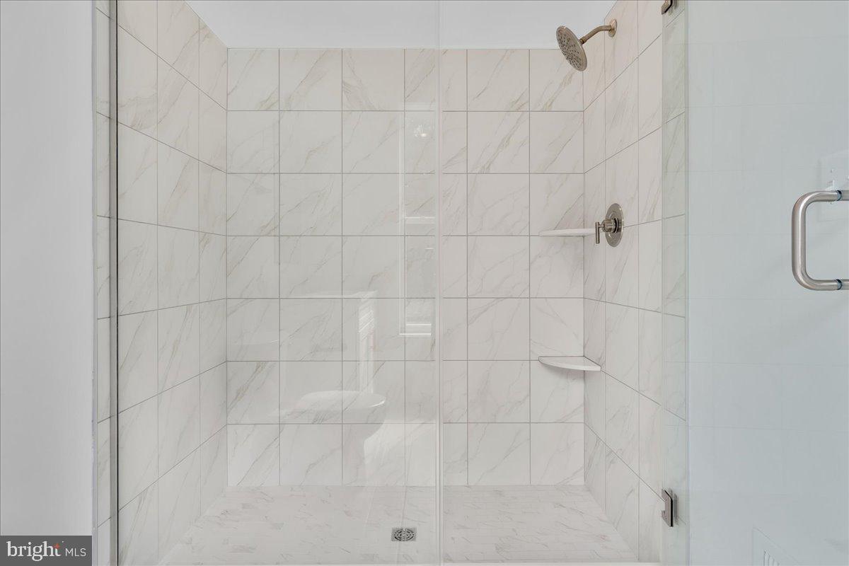 LOTHIAN - Residential