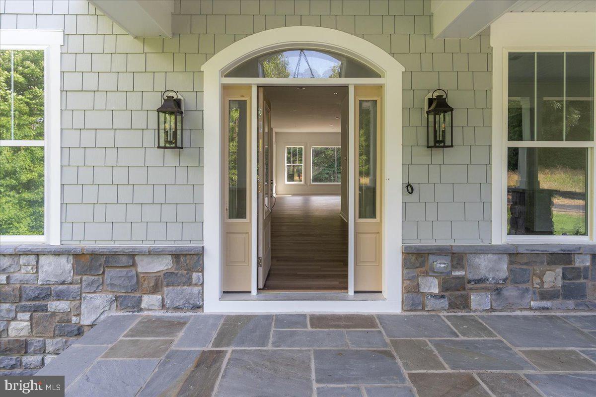 LOTHIAN - Residential