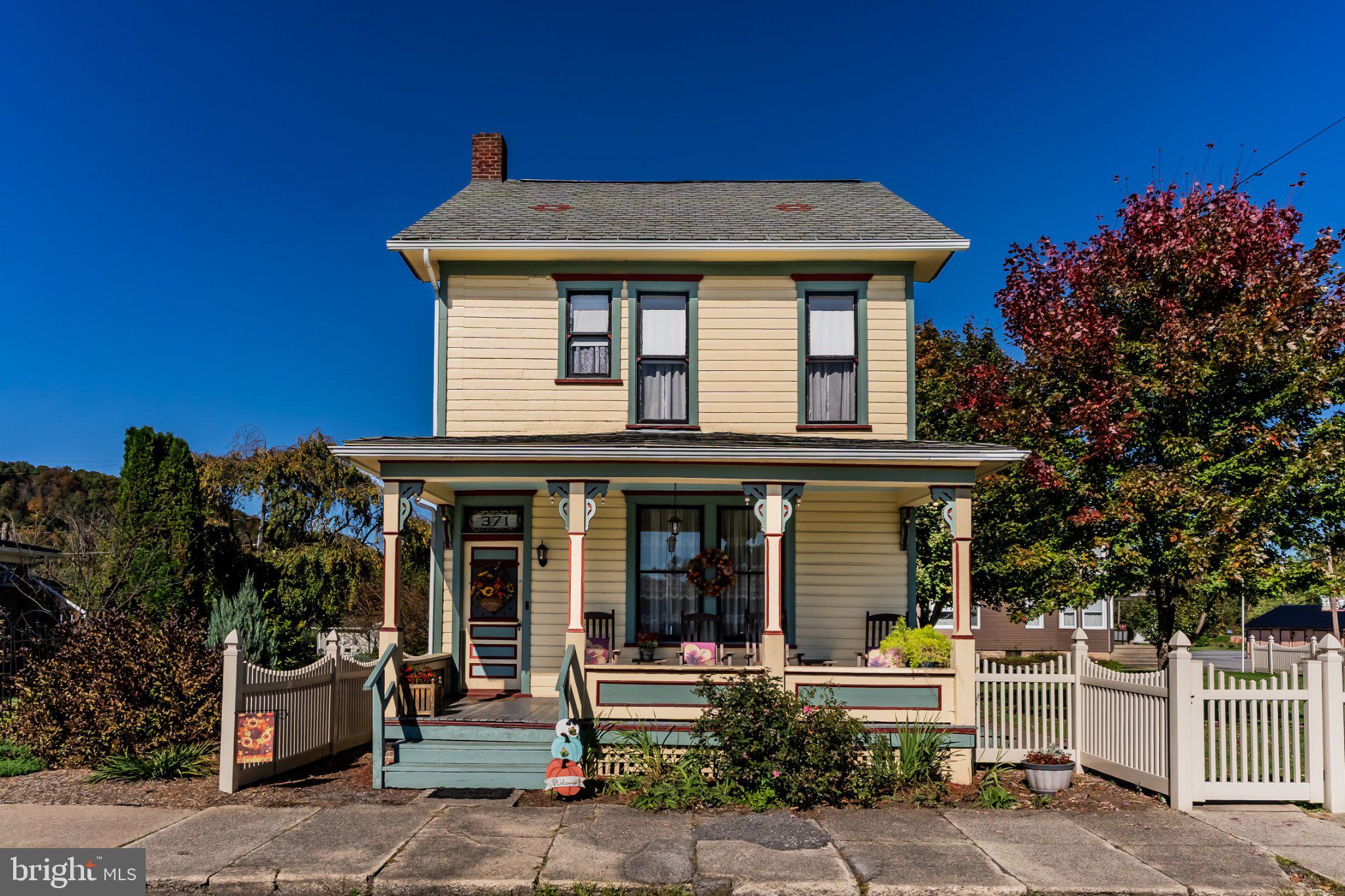 371 MEADOW STREET