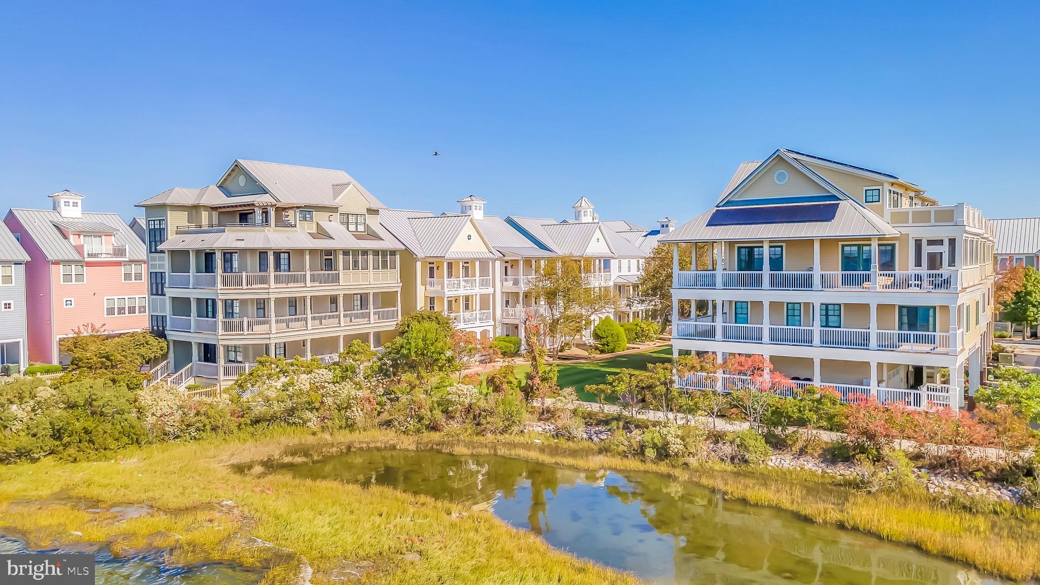 SUNSET ISLAND - Residential