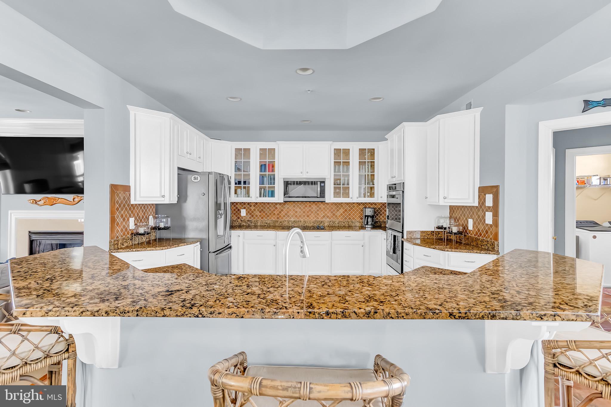 SUNSET ISLAND - Residential