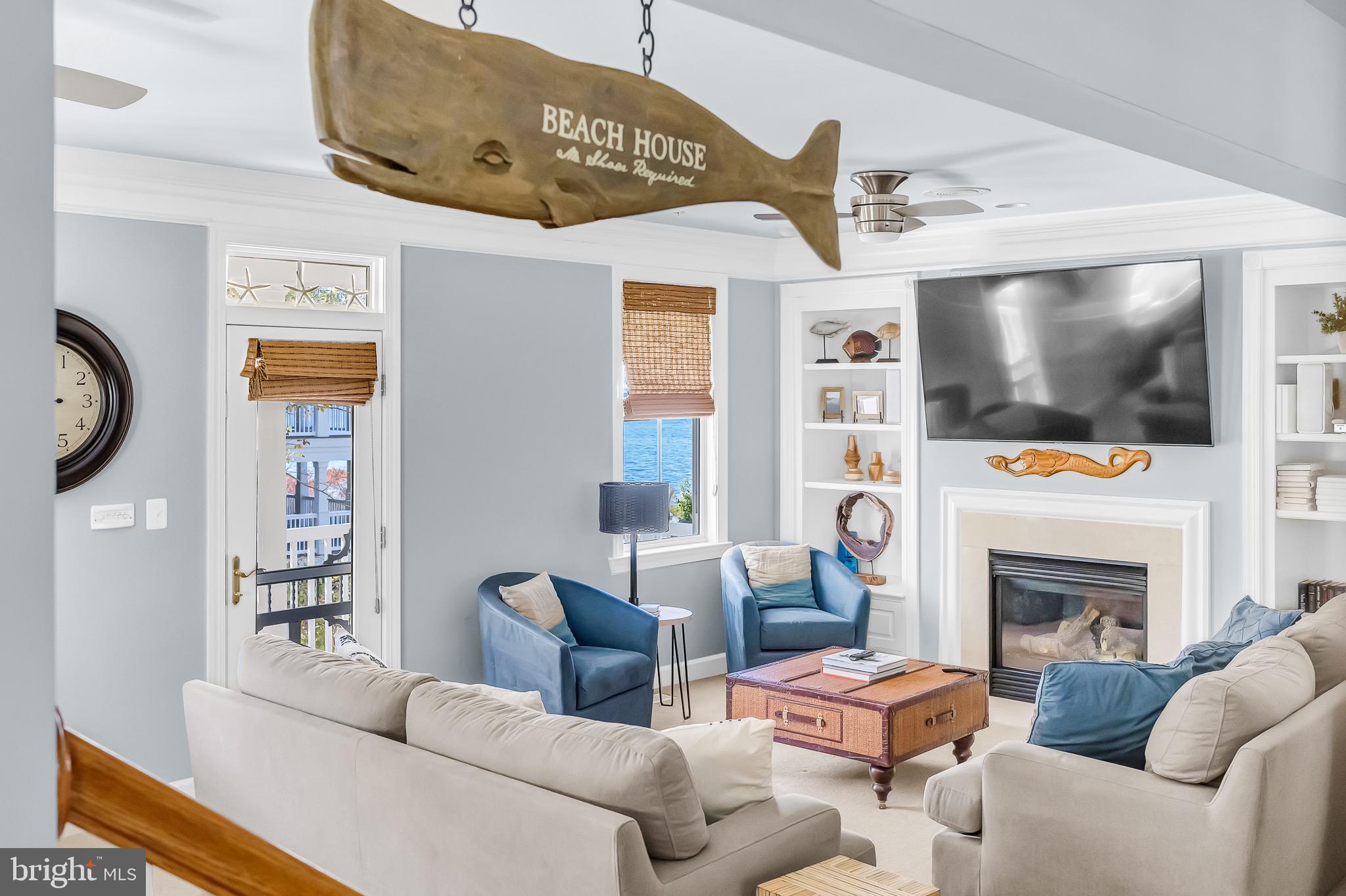 SUNSET ISLAND - Residential