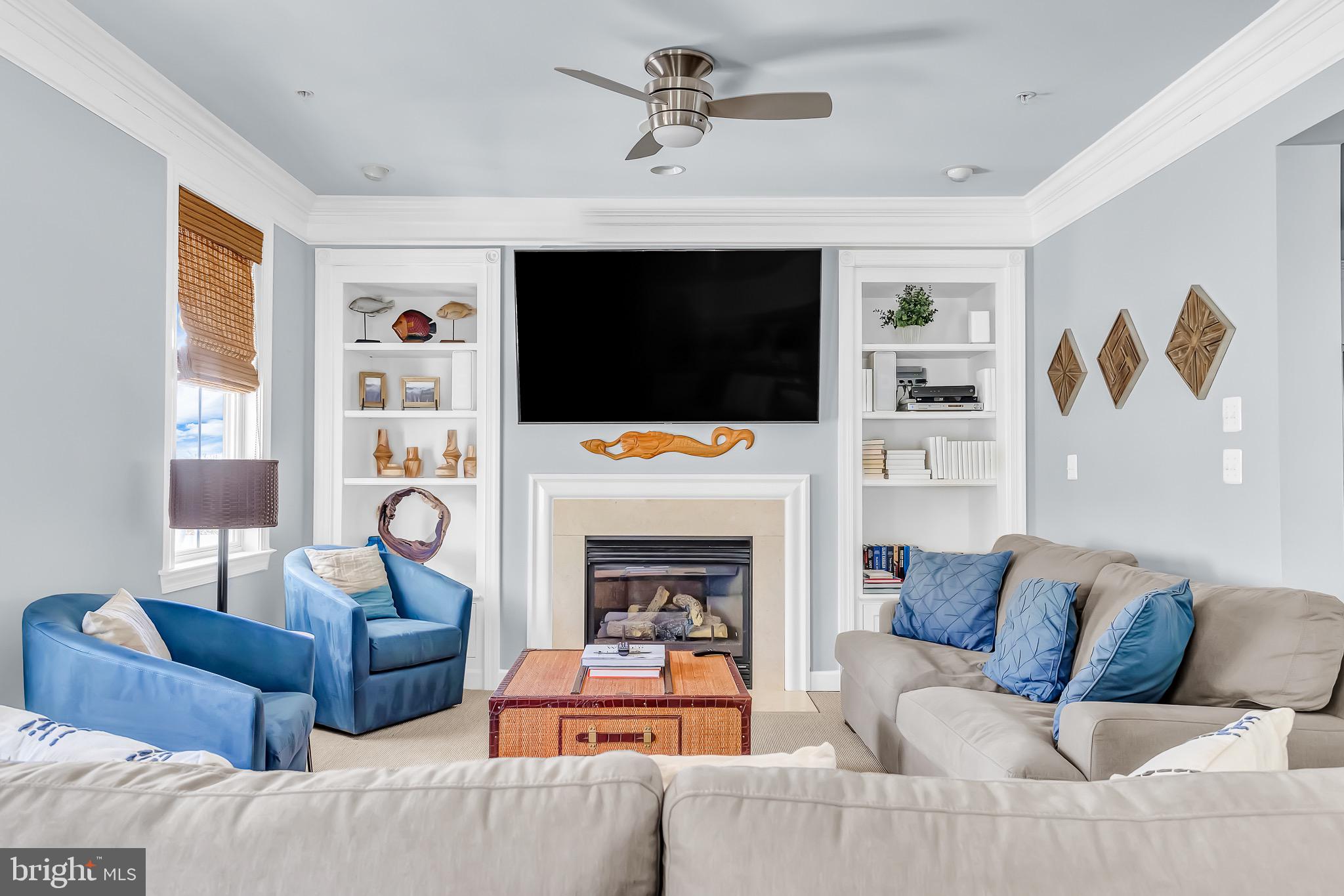 SUNSET ISLAND - Residential