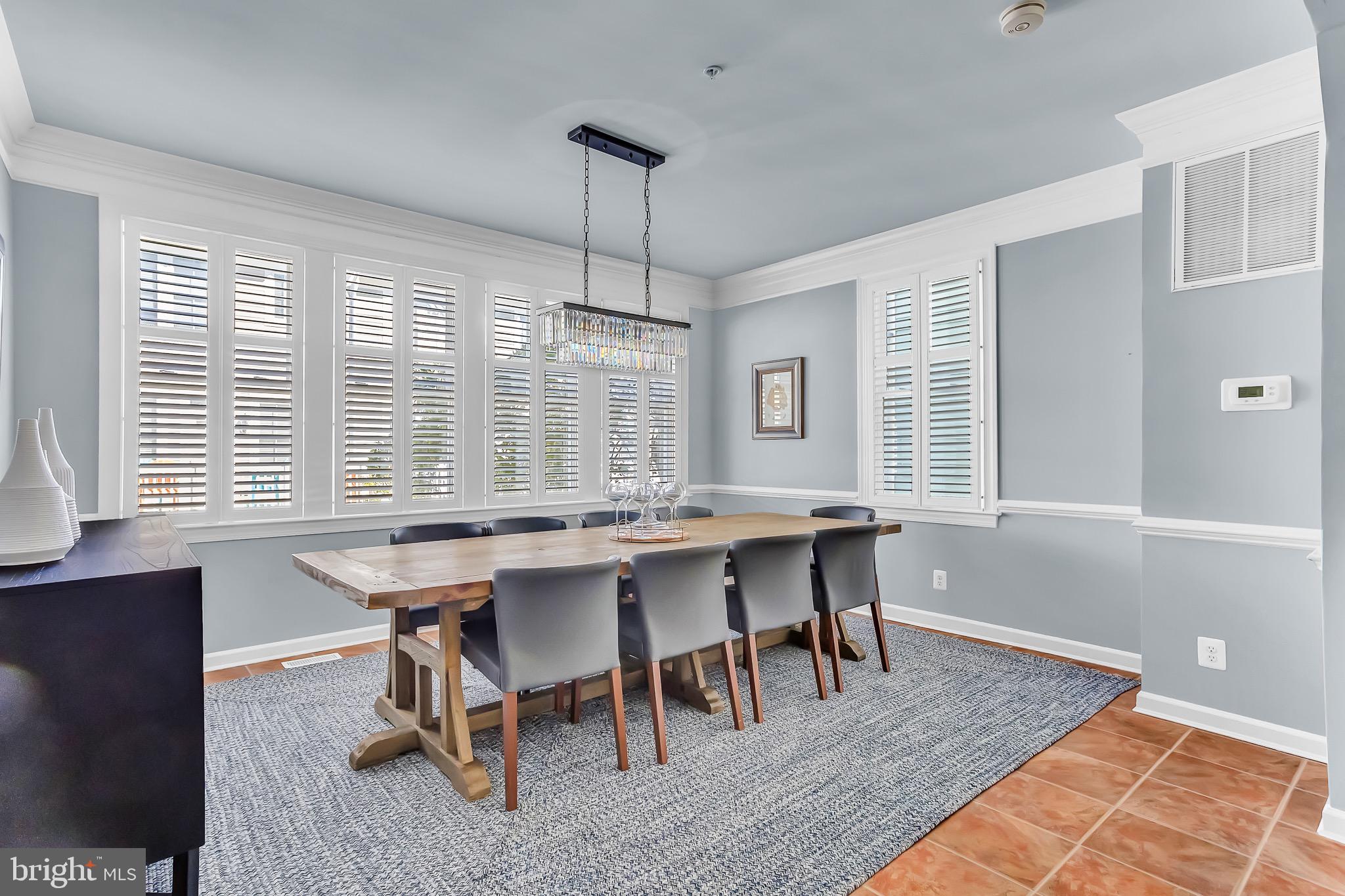 SUNSET ISLAND - Residential