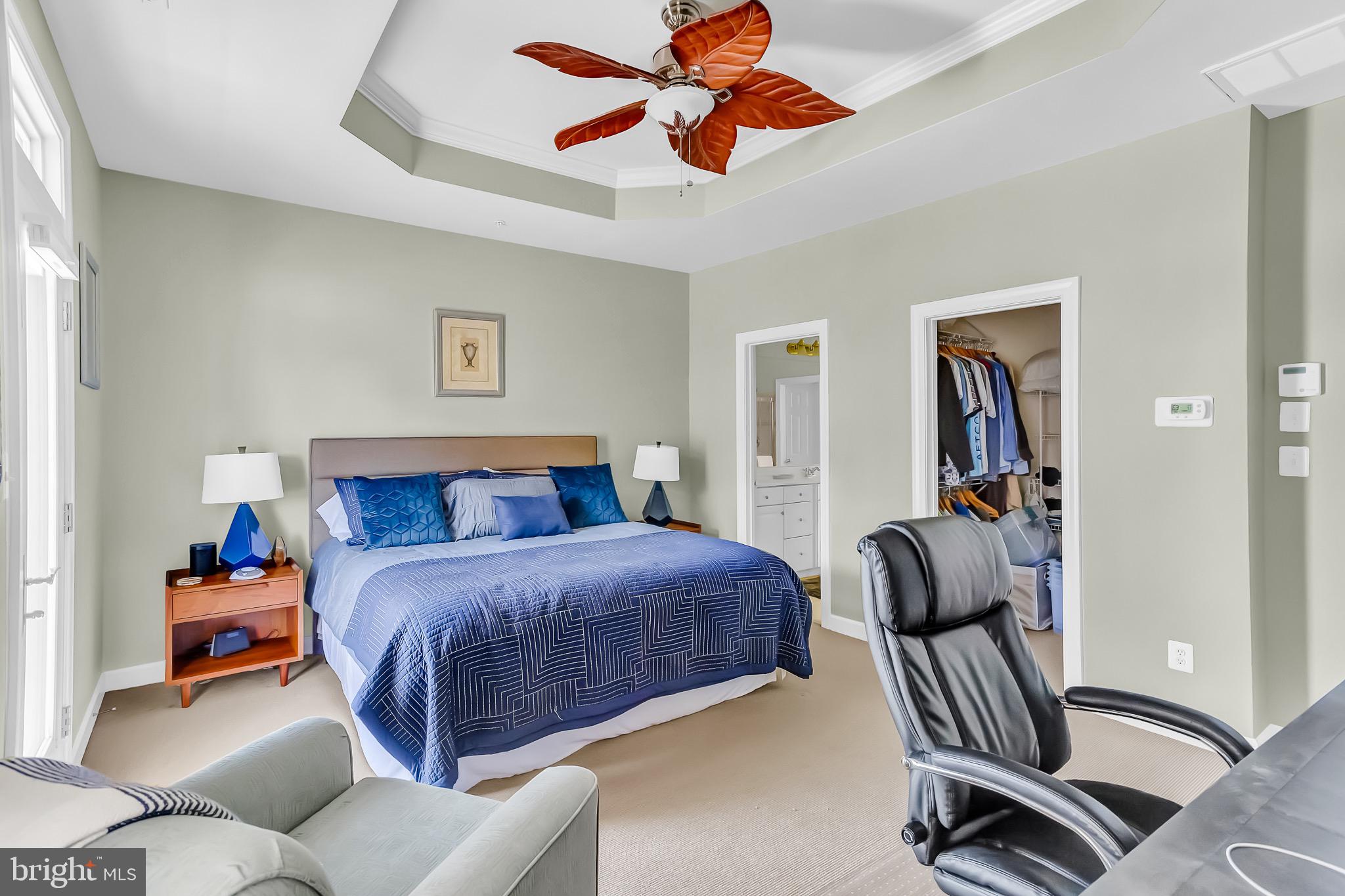 SUNSET ISLAND - Residential