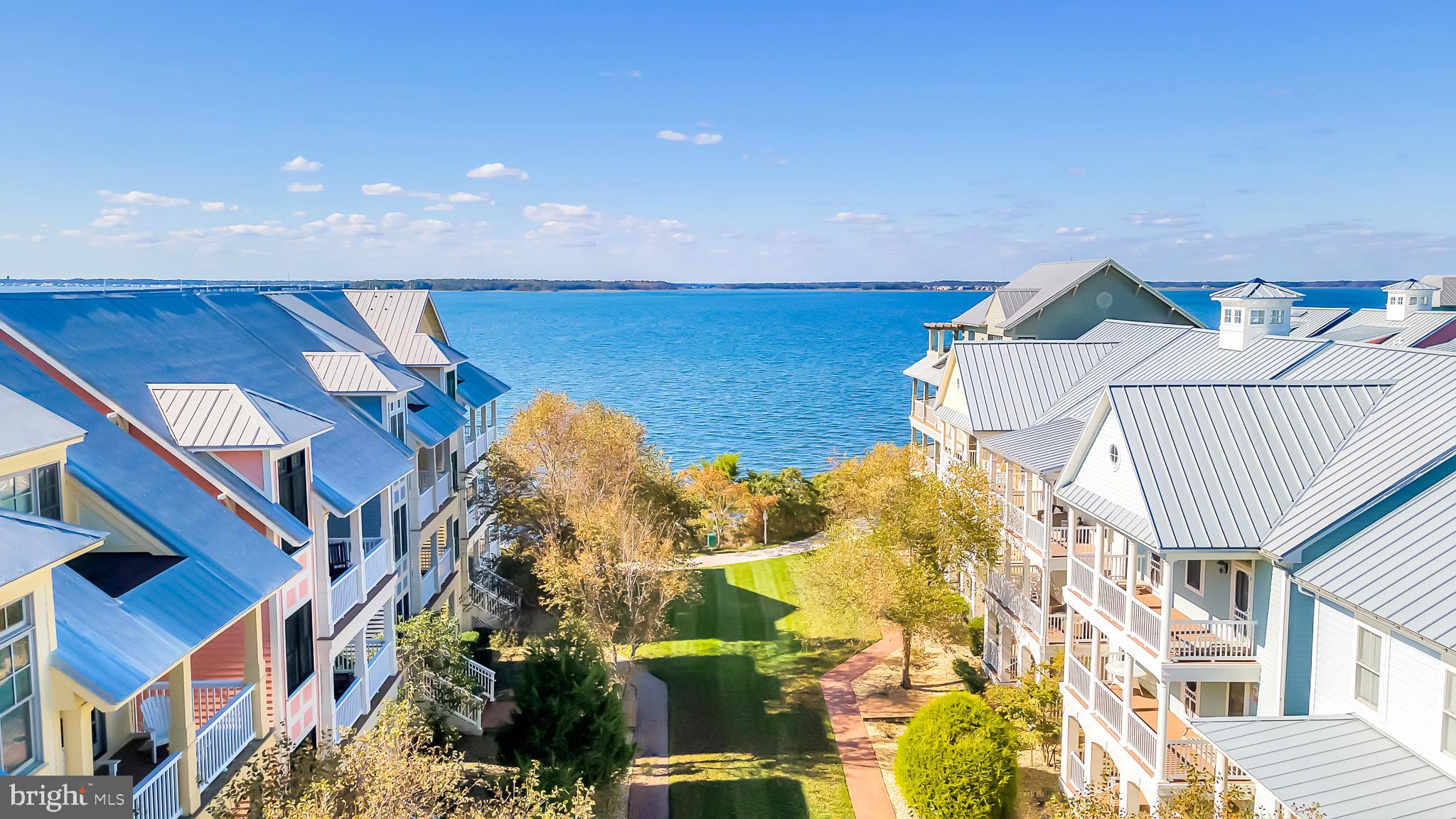 SUNSET ISLAND - Residential