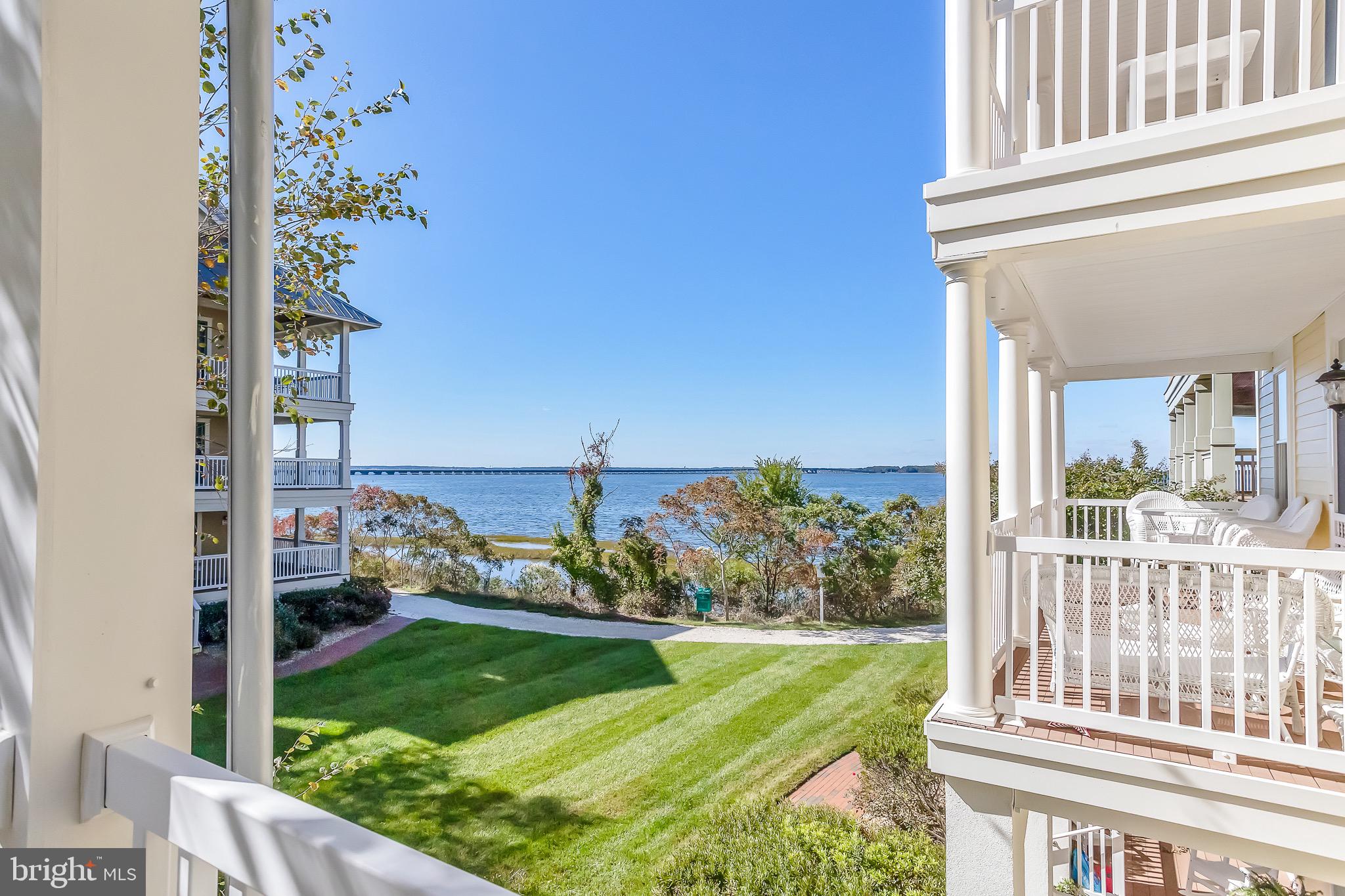 SUNSET ISLAND - Residential