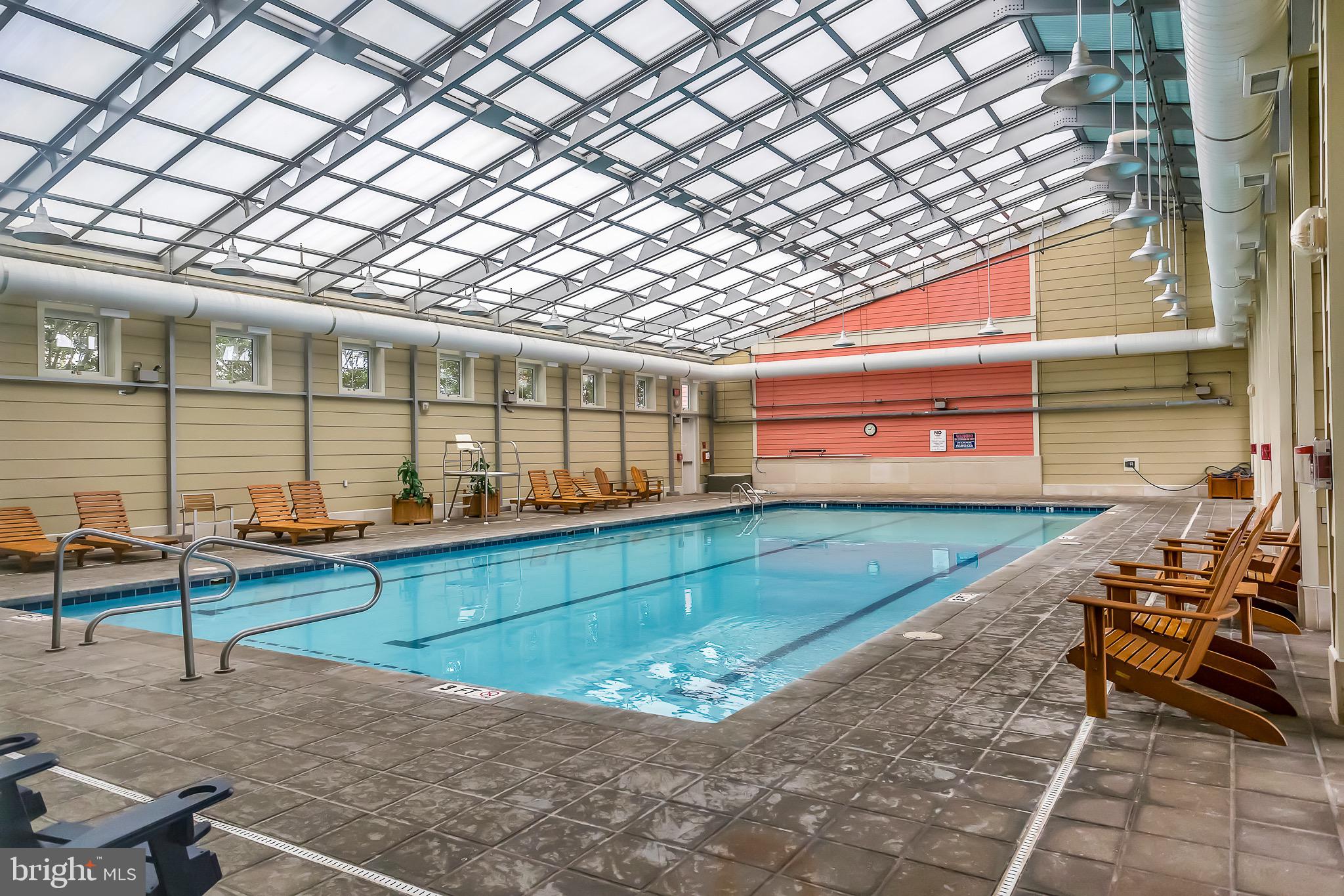 SUNSET ISLAND - Residential