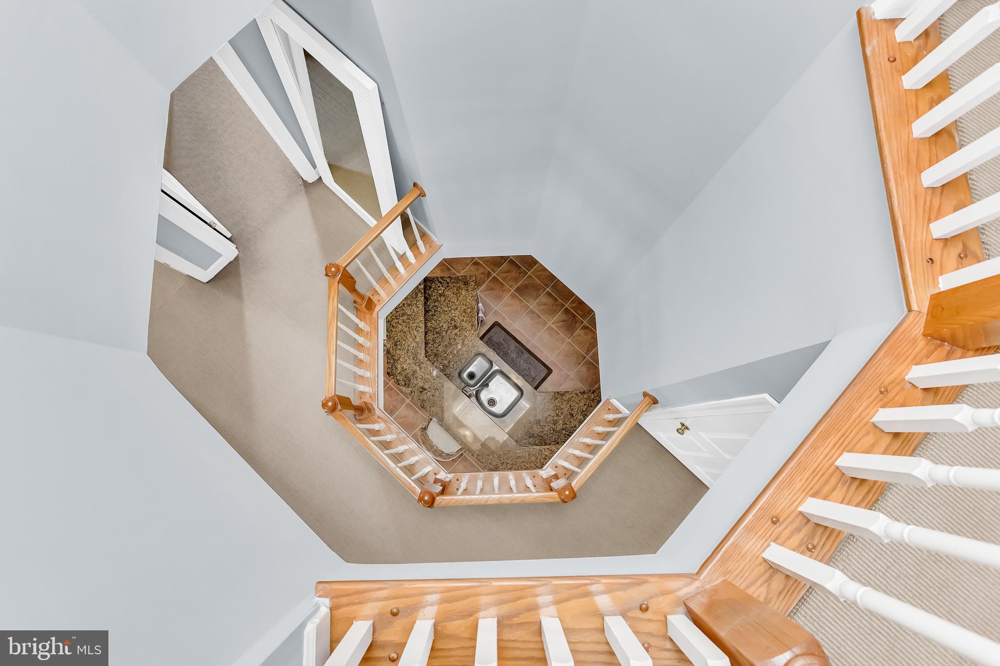 SUNSET ISLAND - Residential