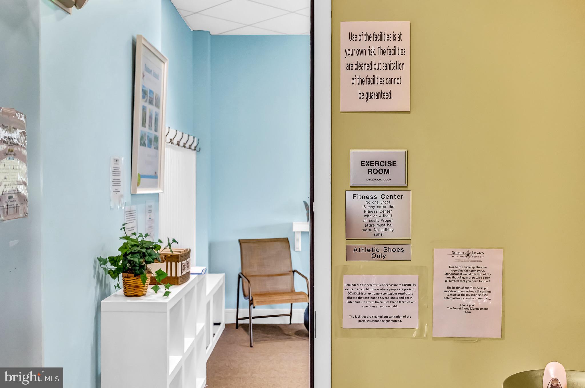 SUNSET ISLAND - Residential