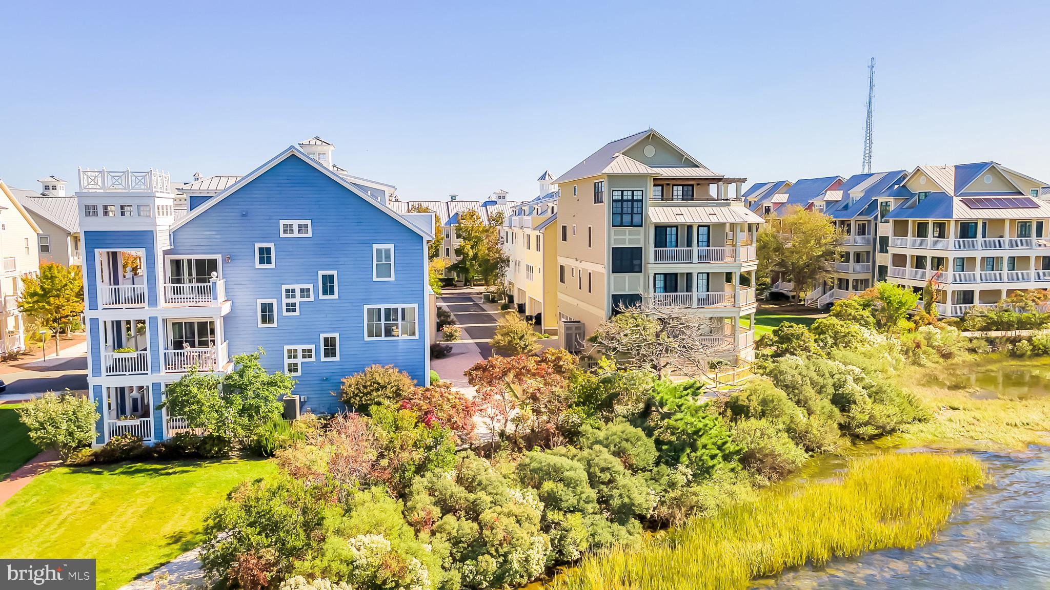 SUNSET ISLAND - Residential